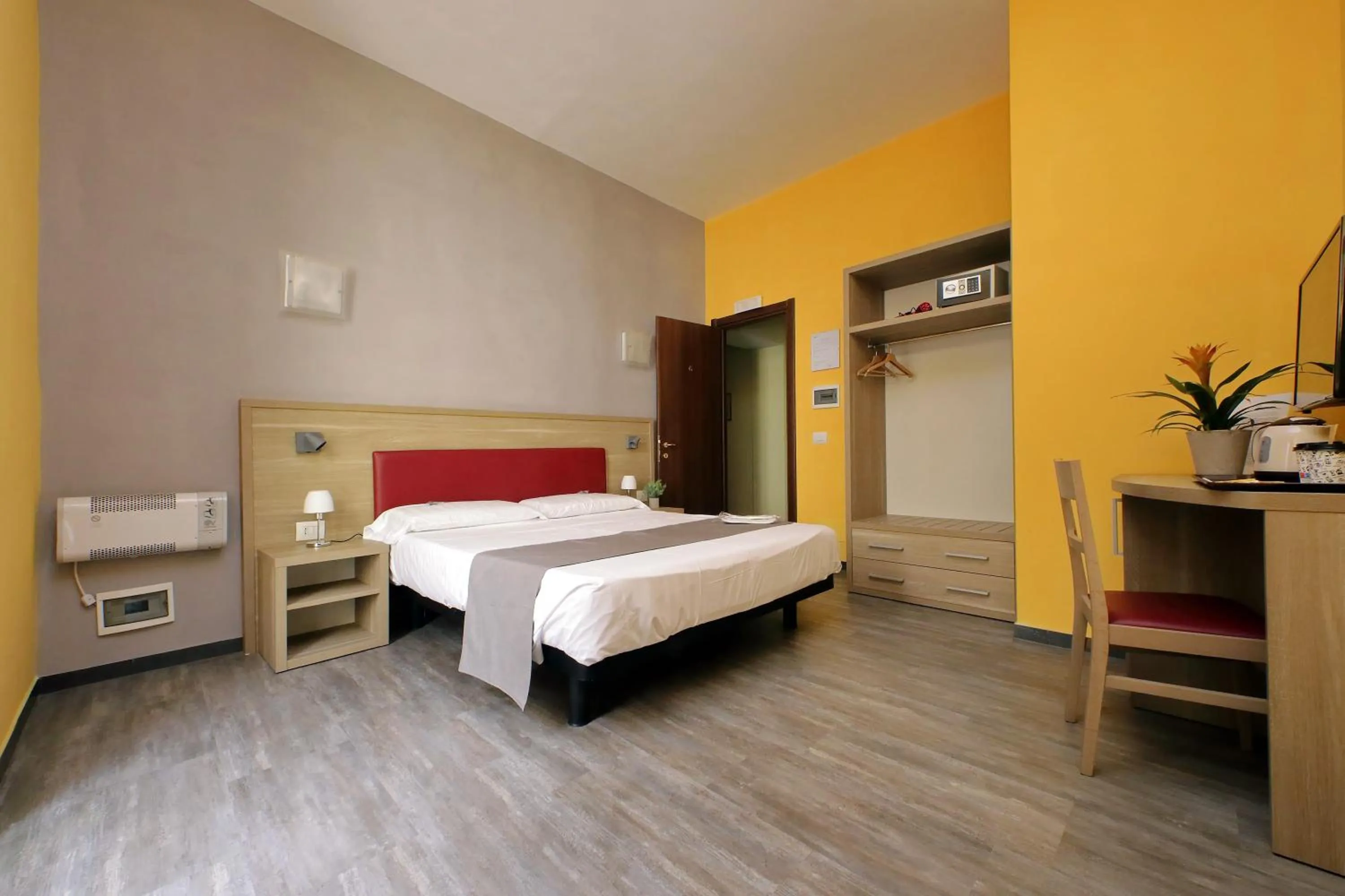 Photo of the whole room, Bed in LHG Comfy Rooms