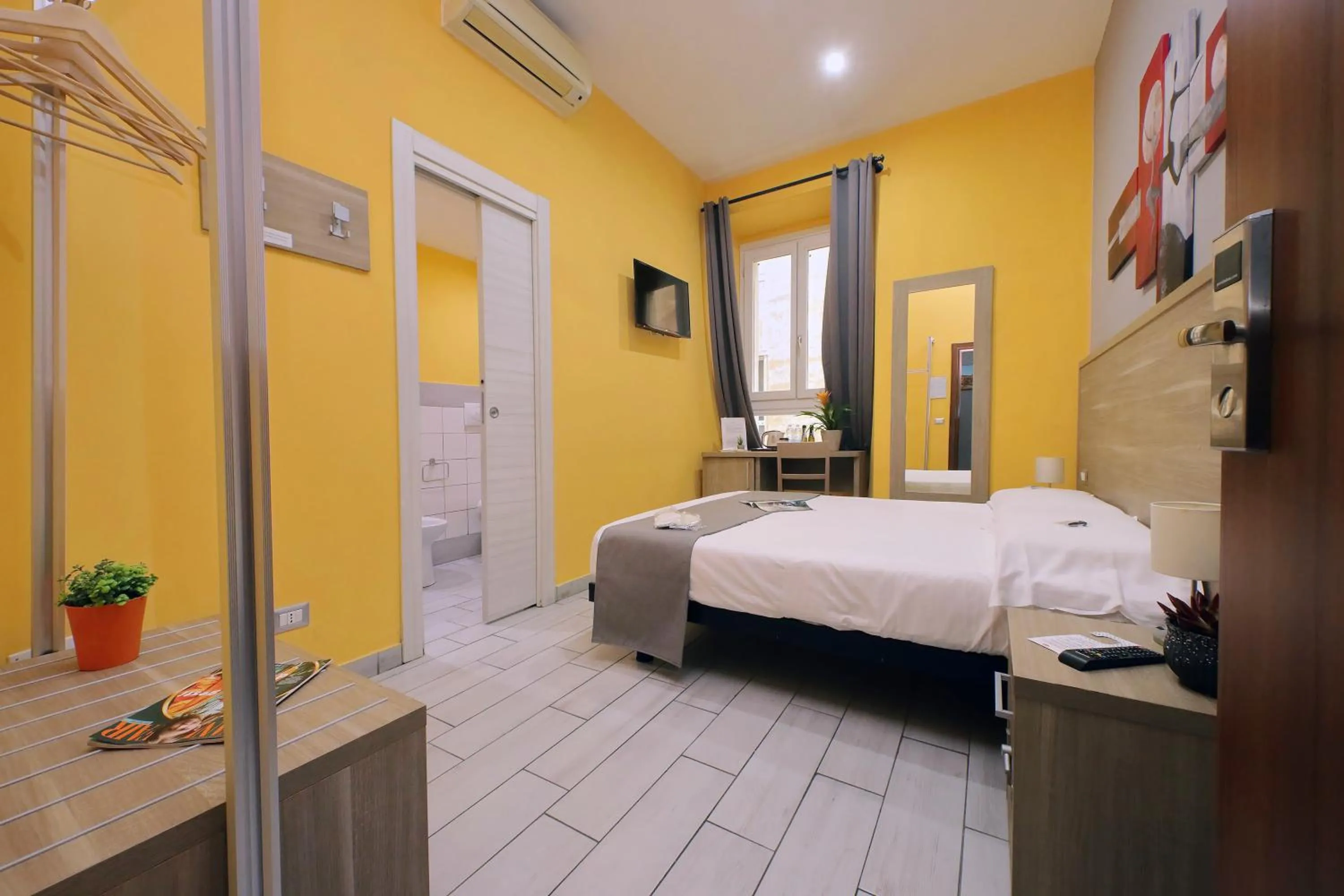 Photo of the whole room, Bed in LHG Comfy Rooms