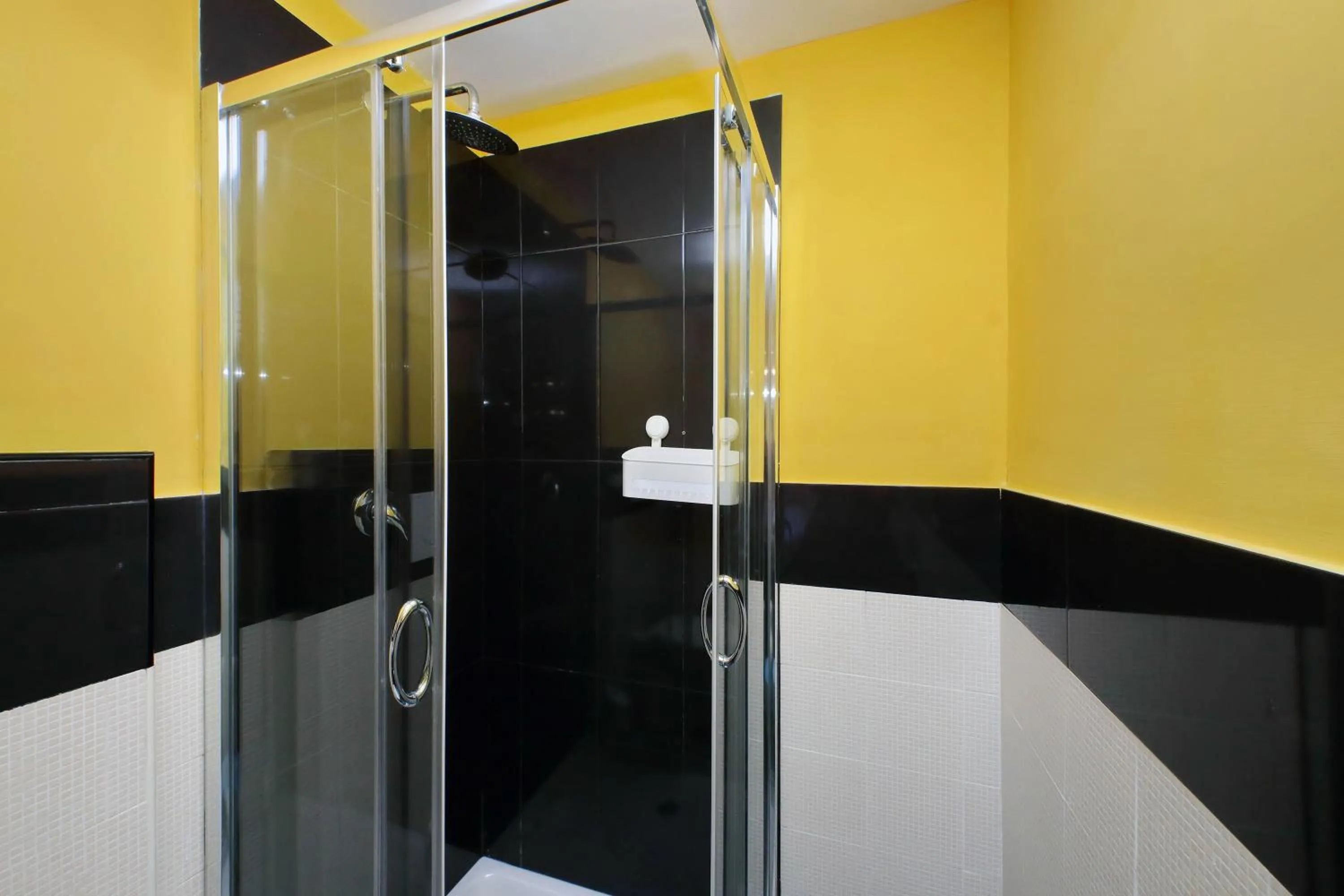 Shower in LHG Comfy Rooms