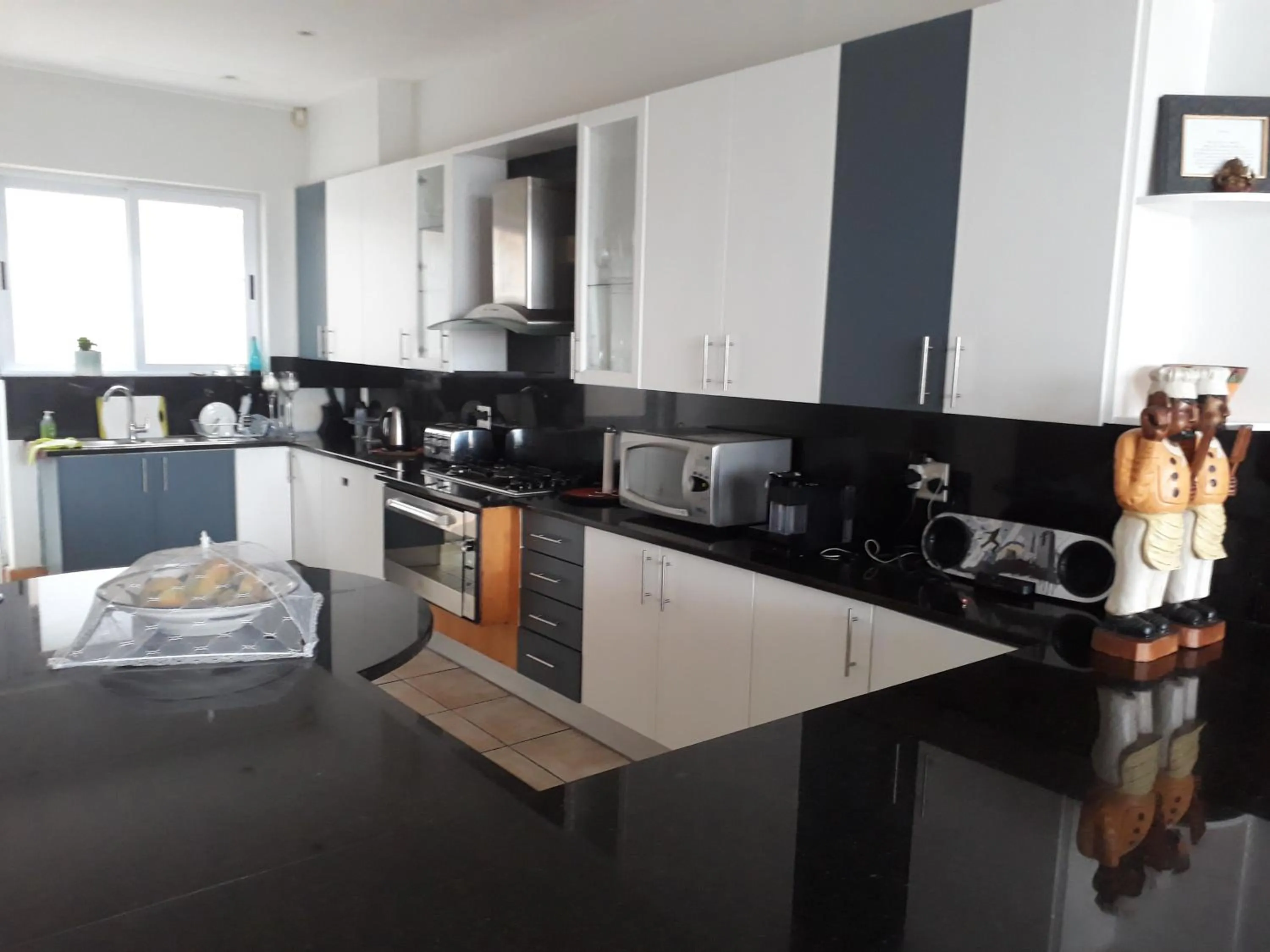 Kitchen or kitchenette in Balfour Place Guesthouse