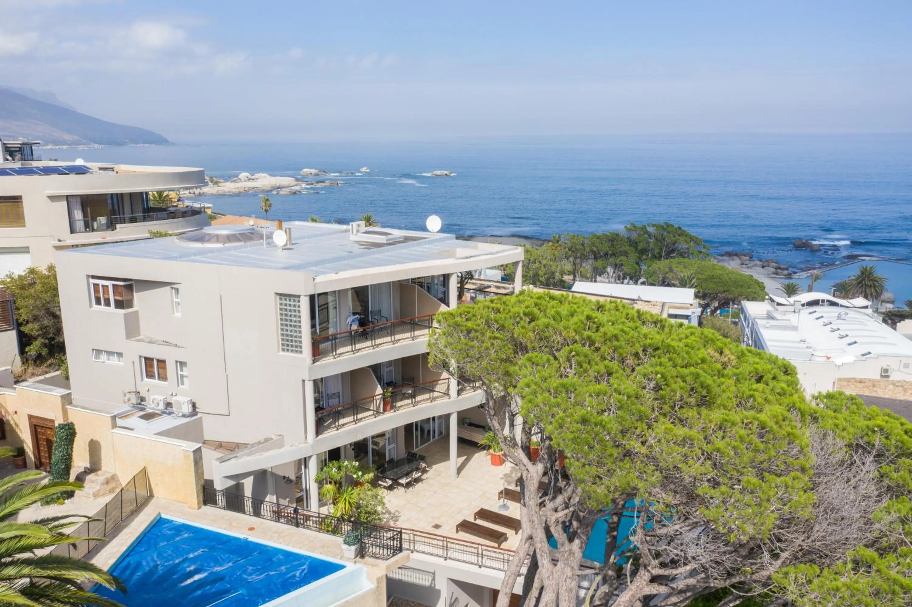 Property building in Balfour Place Guesthouse