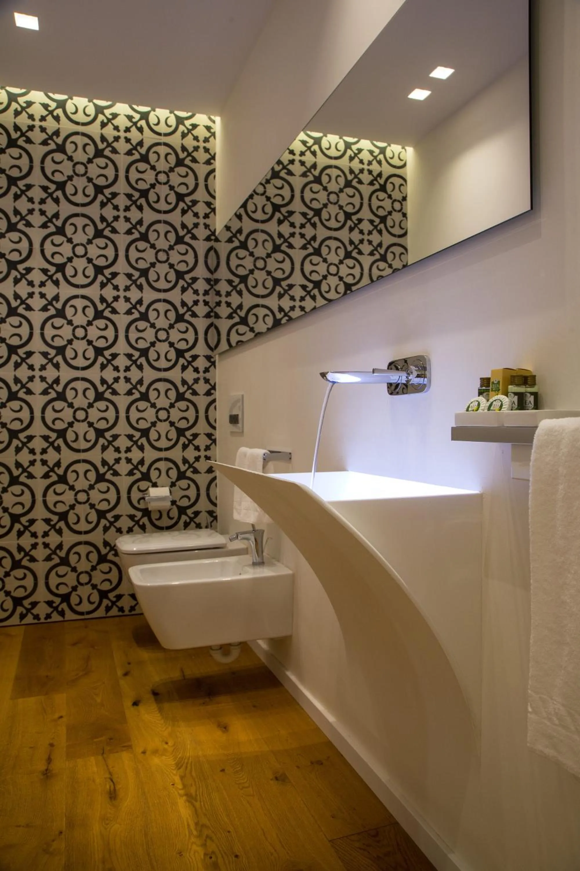 Toilet in Plebis - B&B in Sicilia nel centro storico di Catania