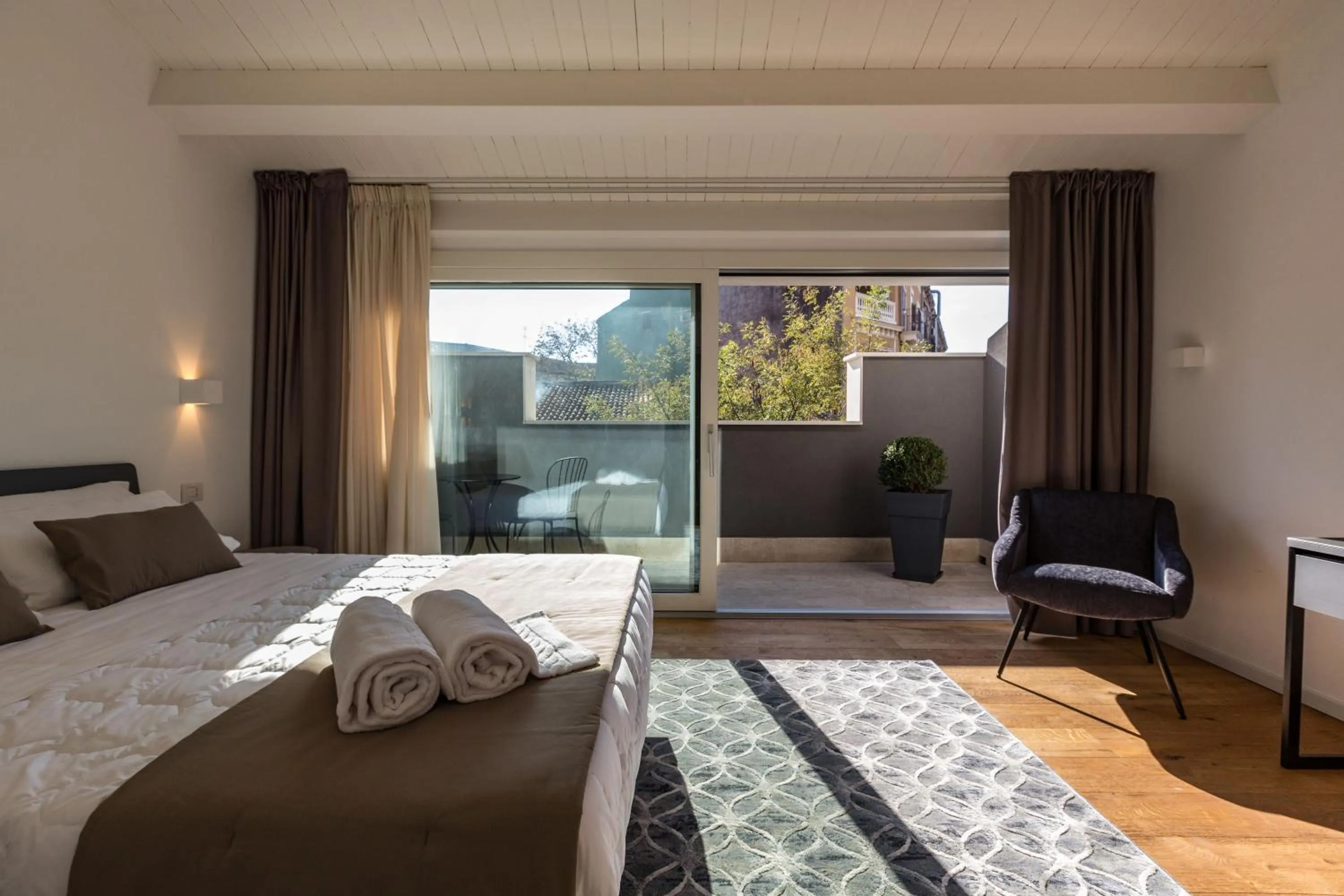 View (from property/room), Bed in Plebis - B&B in Sicilia nel centro storico di Catania