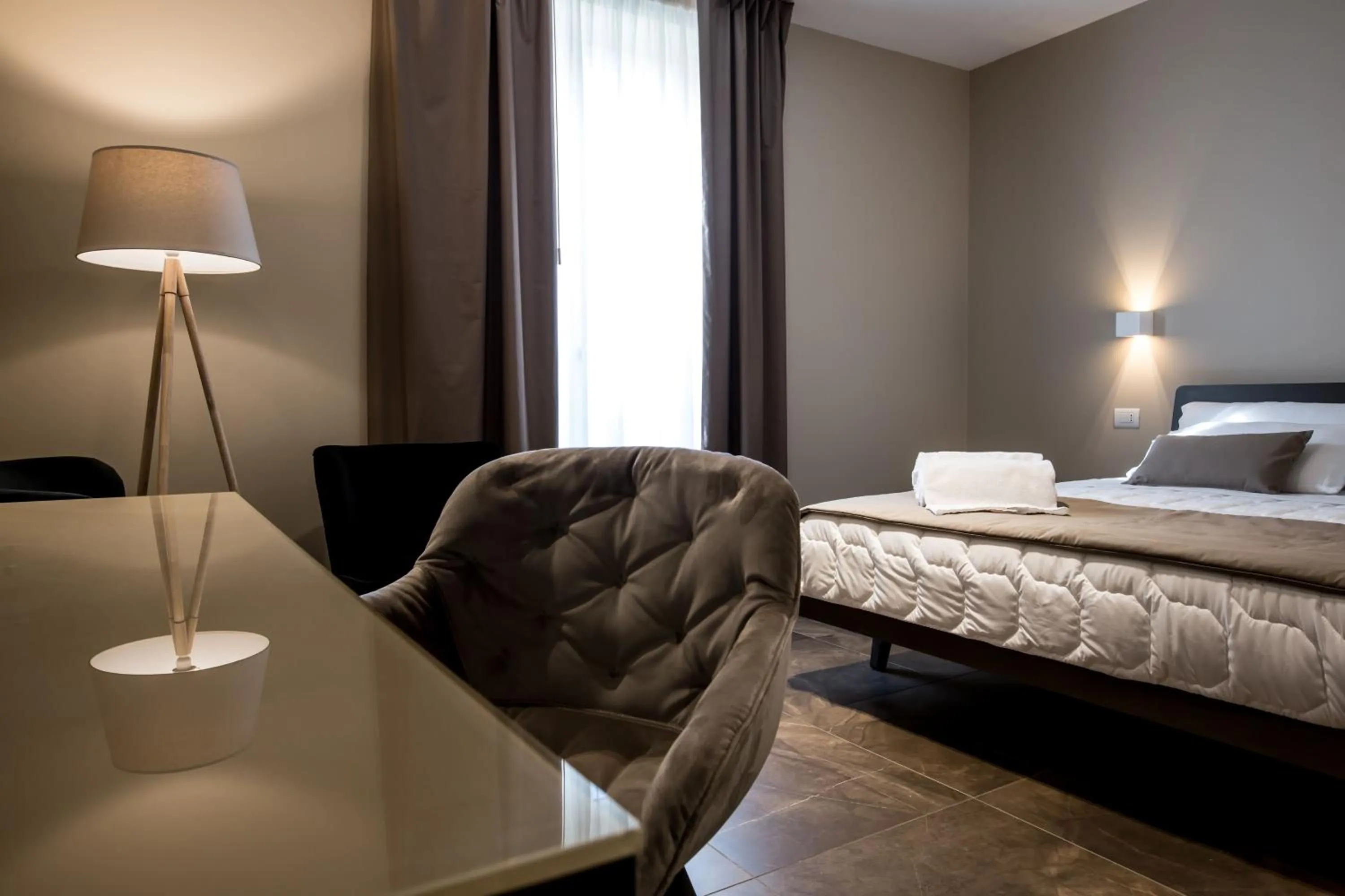 Photo of the whole room, Bed in Plebis - B&B in Sicilia nel centro storico di Catania