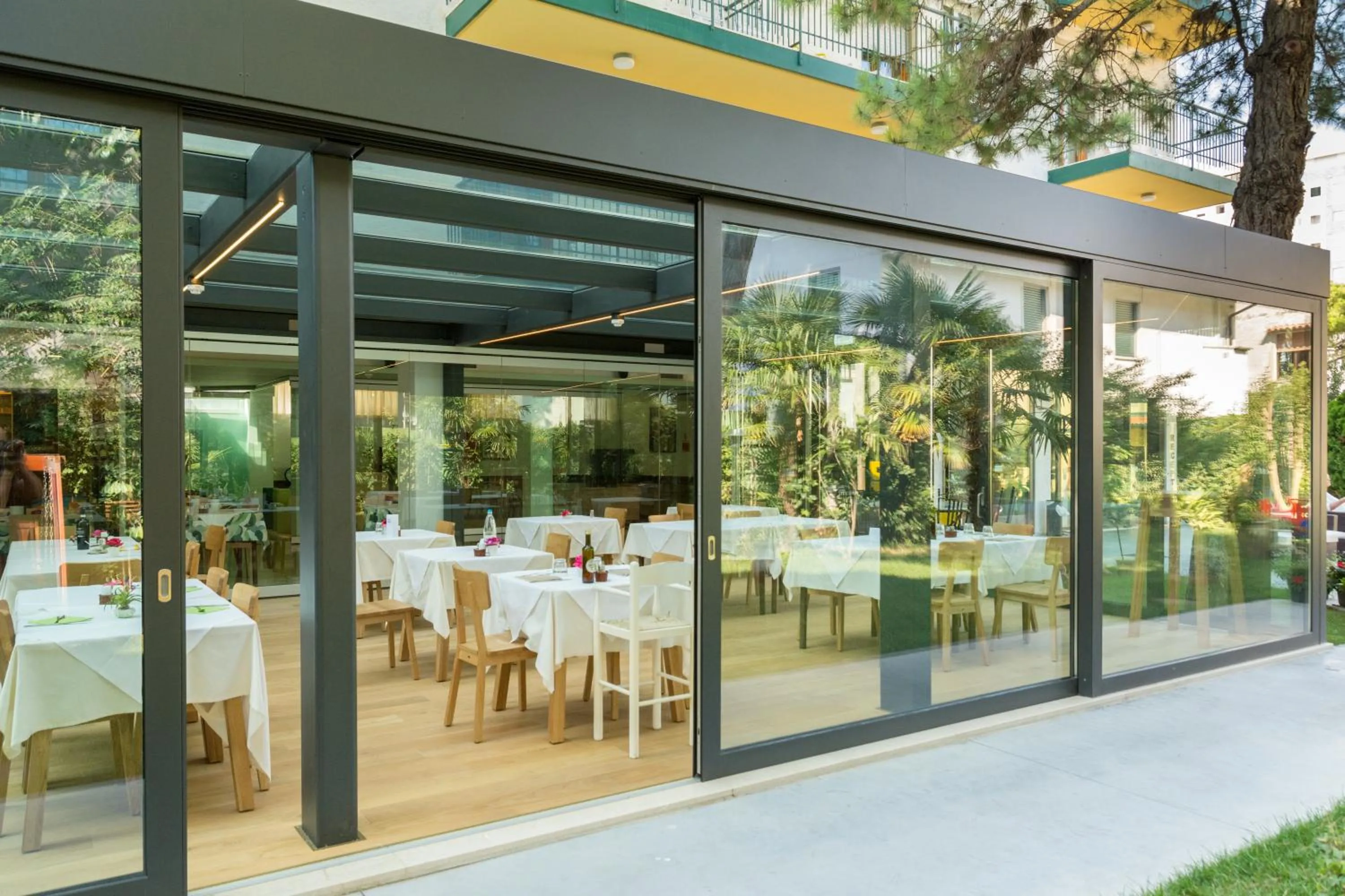 Facade/entrance in Hotel Adria