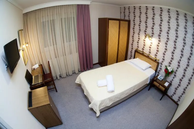 Photo of the whole room, Bed in Olympos Hotel