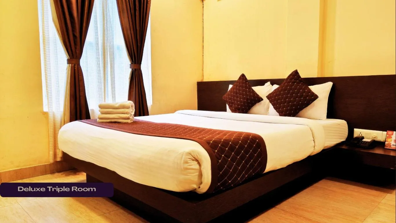 Photo of the whole room, Bed in Mount Embassy