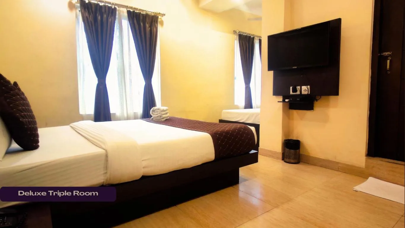 Bedroom, Bed in Mount Embassy