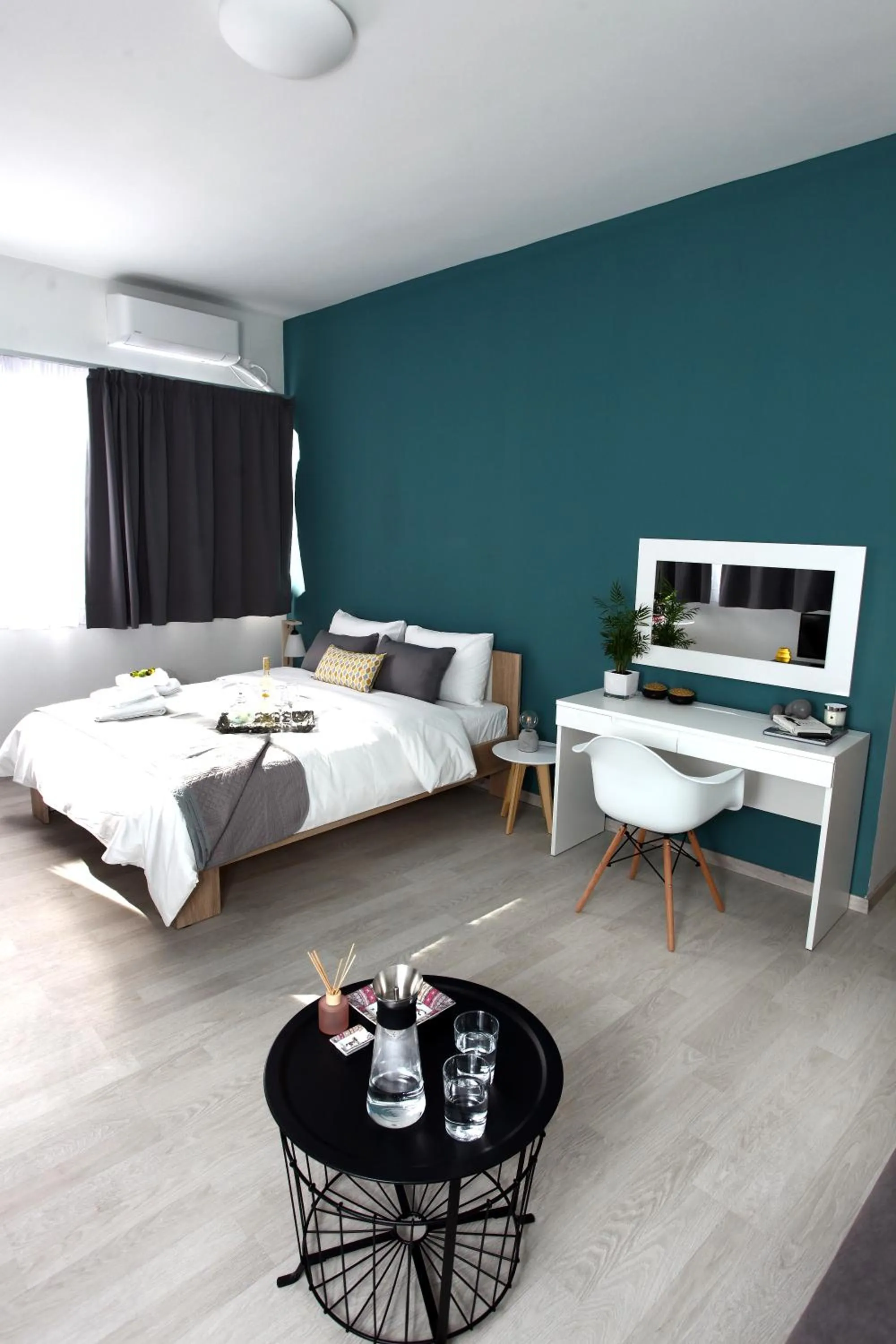 Photo of the whole room, Bed in Old Town Hall Suites and Apartments