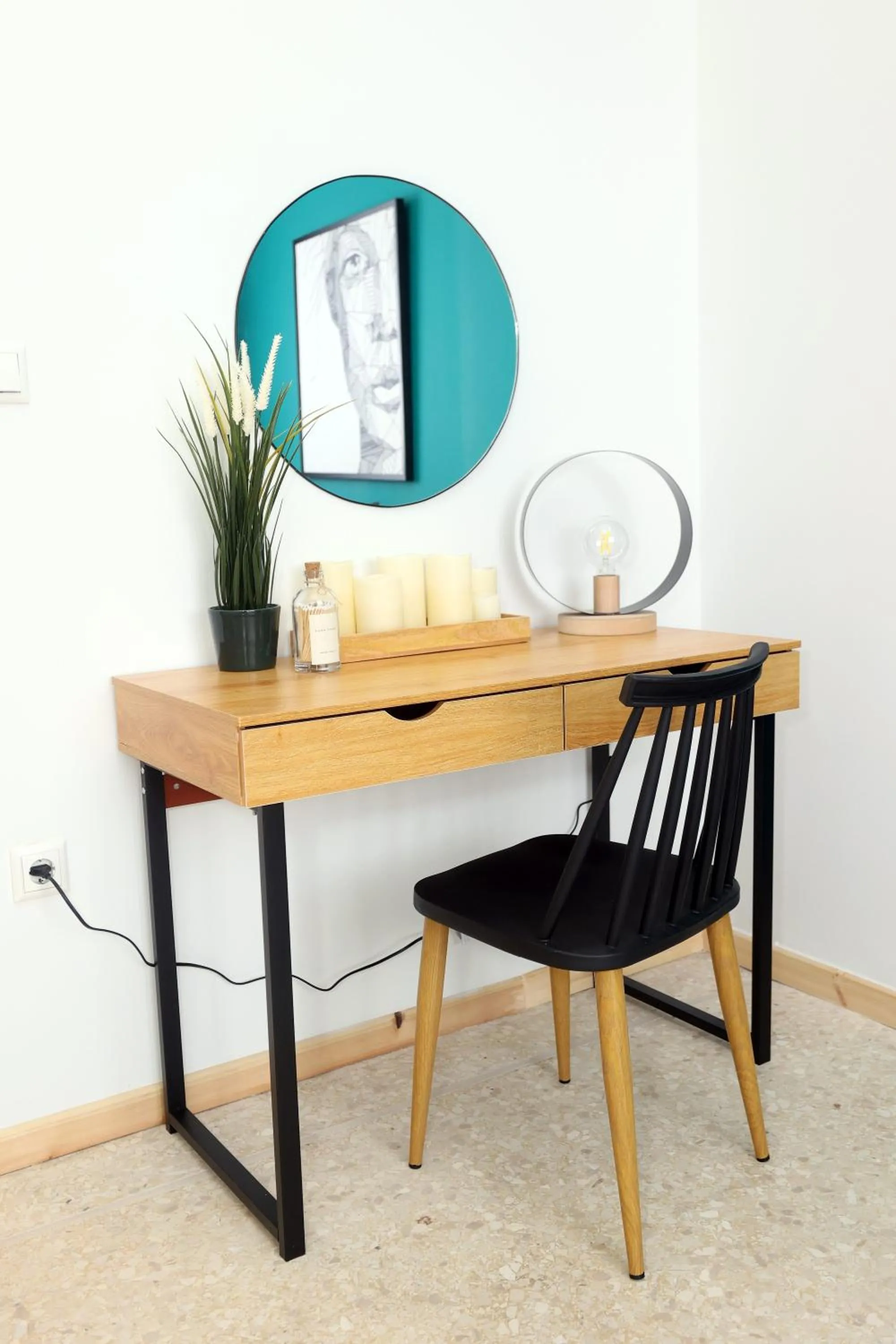 hair dresser in Old Town Hall Suites and Apartments