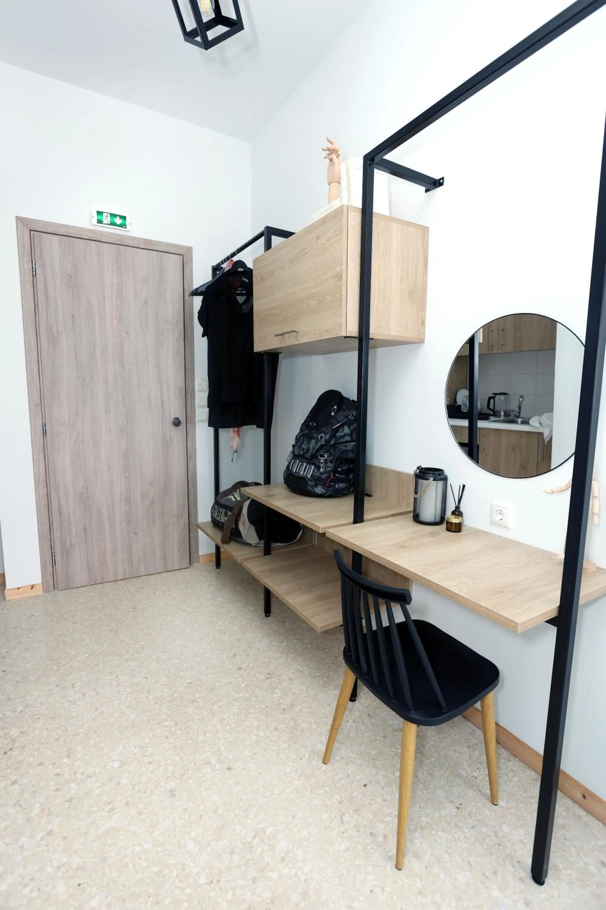 hair dresser in Old Town Hall Suites and Apartments