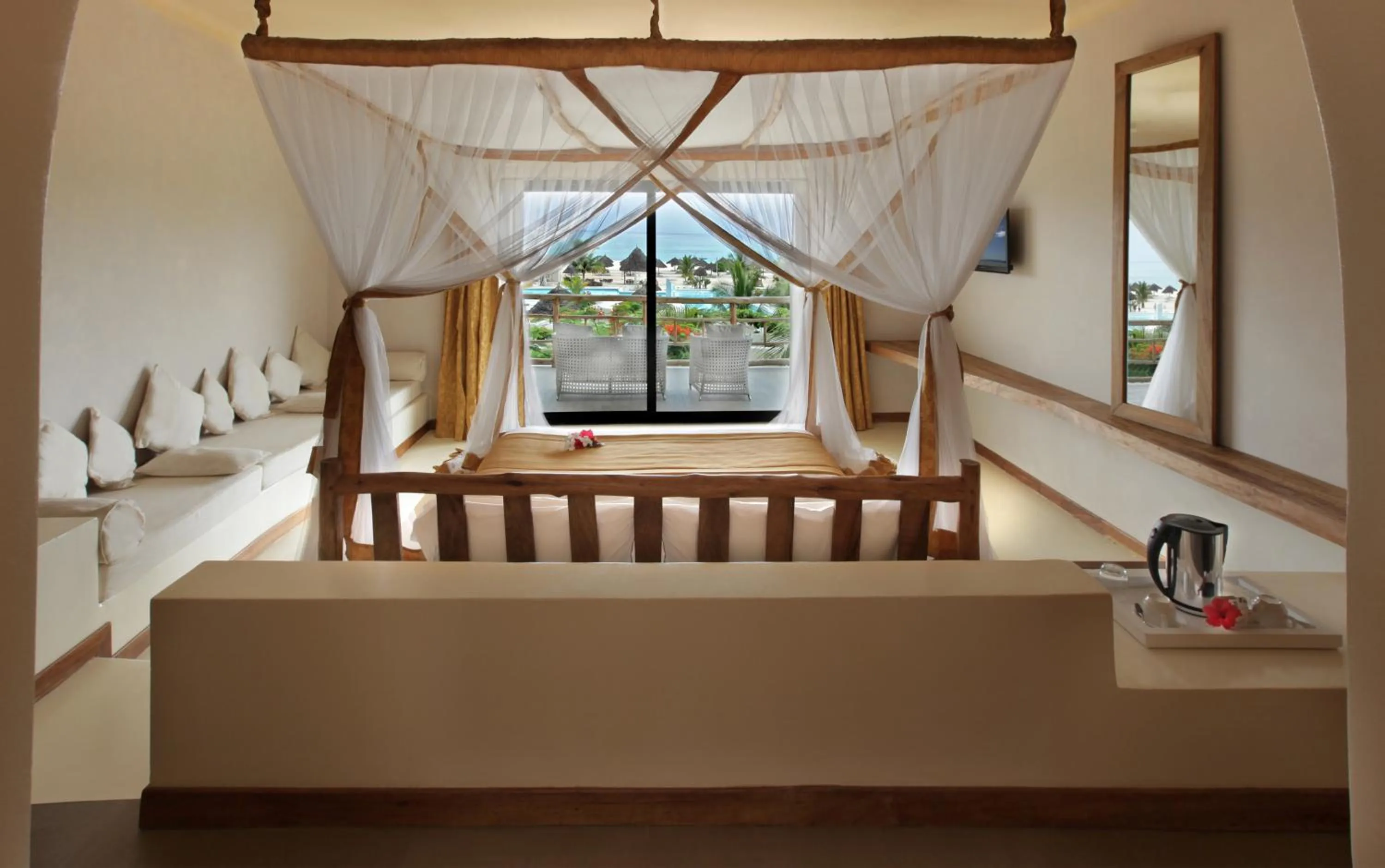Photo of the whole room, Bed in Gold Zanzibar Beach House & Spa