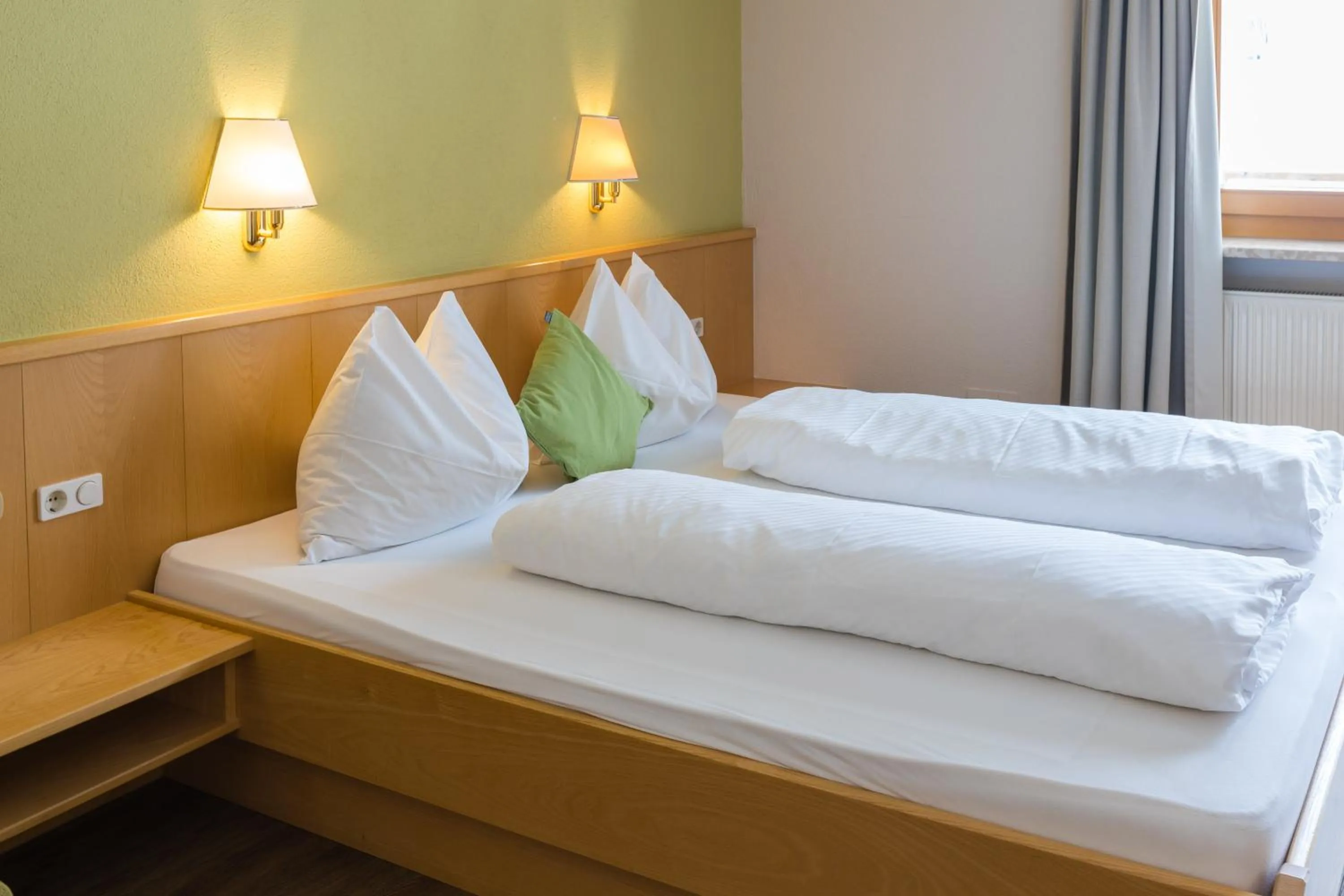 Bedroom, Bed in Mountain Living Apartments