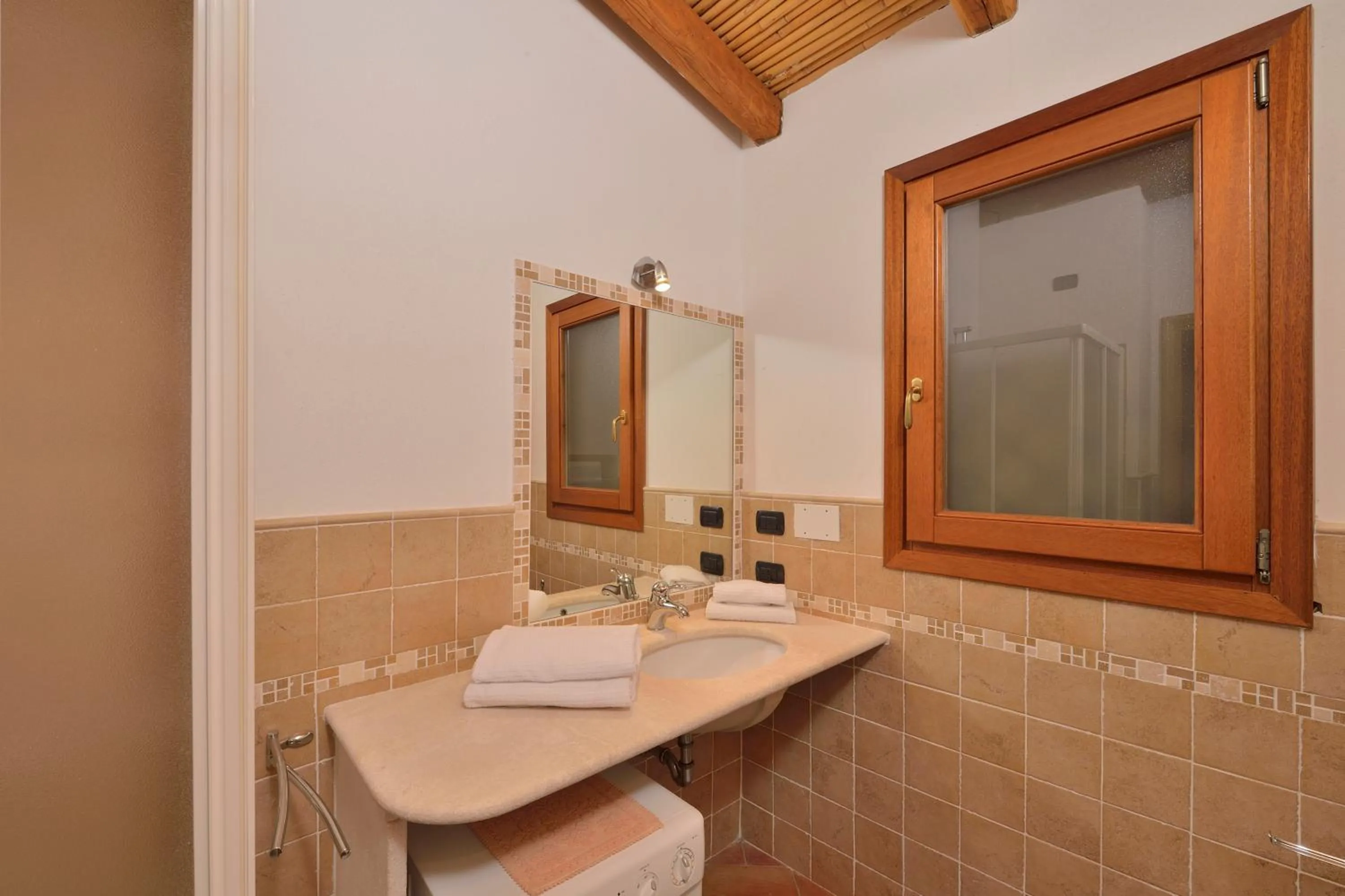 Bathroom in Villa Isuledda Beach