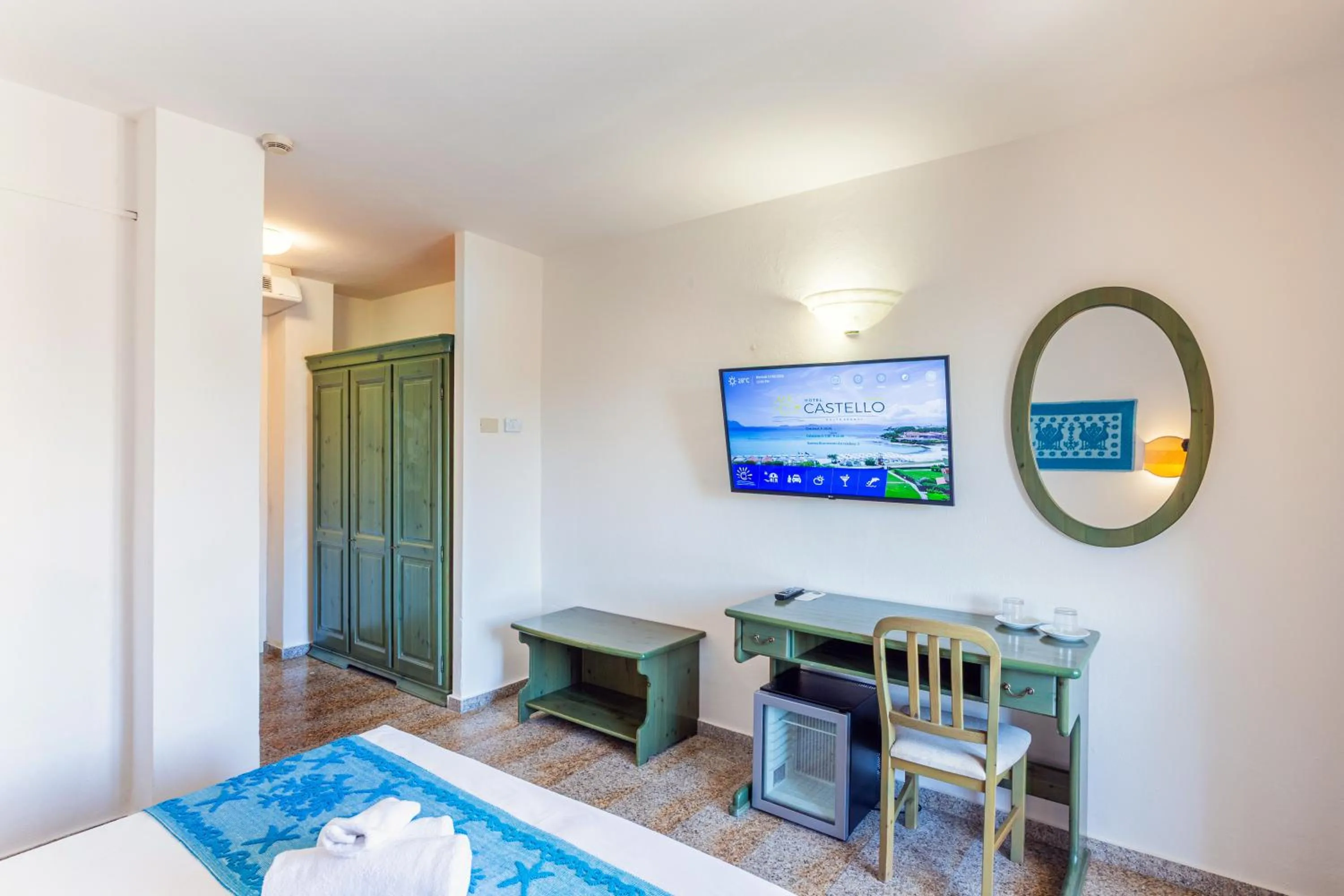 Photo of the whole room, Bed in Hotel Castello