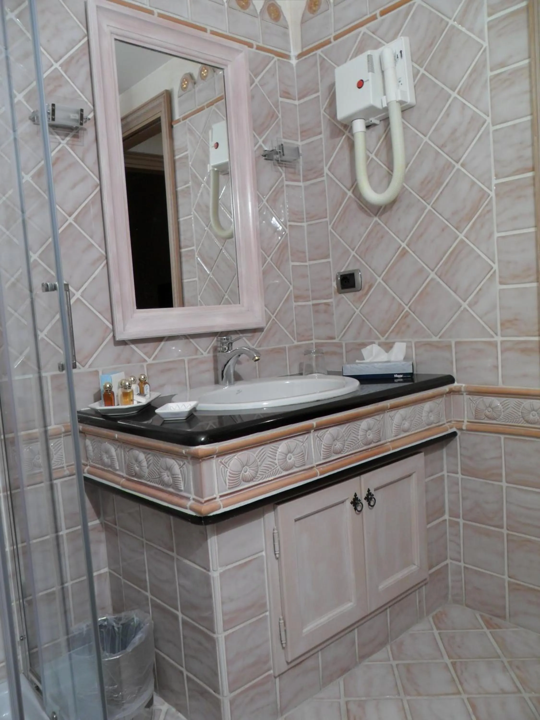 Bathroom in Petra Bianca