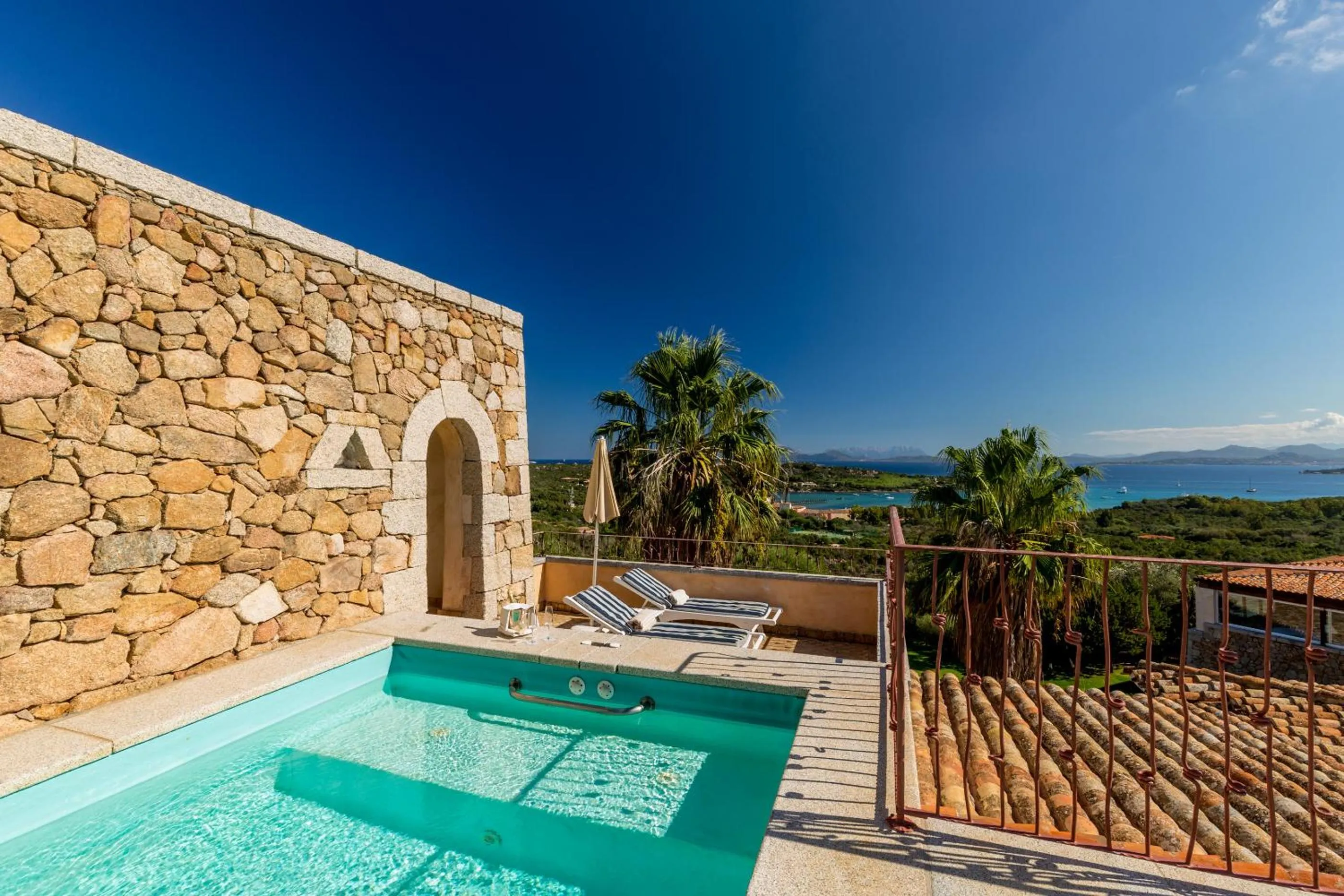 Pool view in Petra Bianca