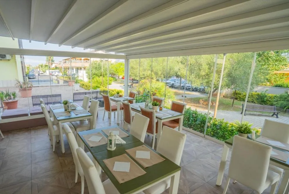 Breakfast in Isa Residence Fiumicino Airport