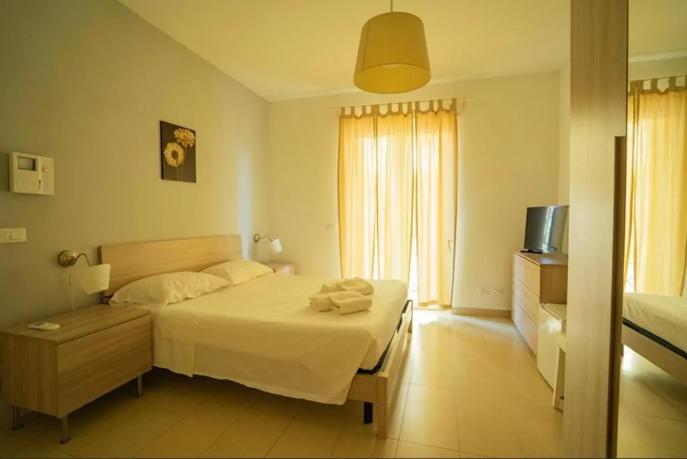 Bedroom, Bed in Isa Residence Fiumicino Airport