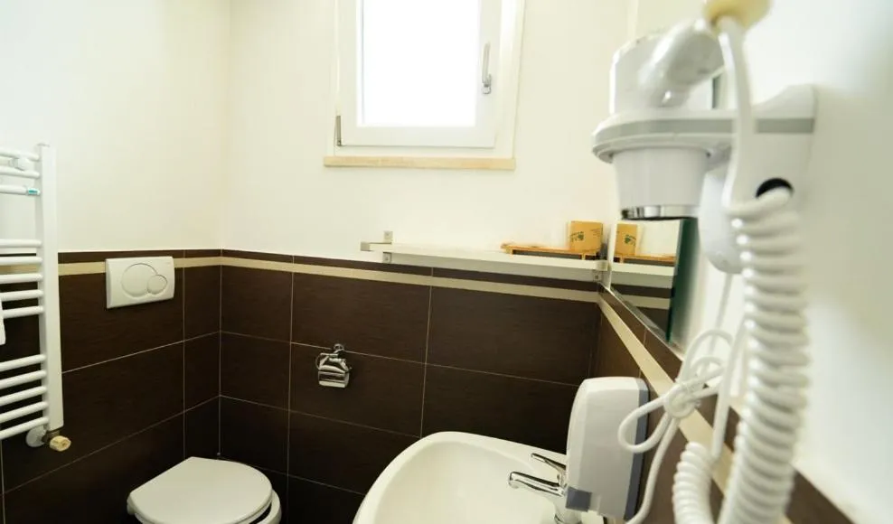 Bathroom in Isa Residence Fiumicino Airport