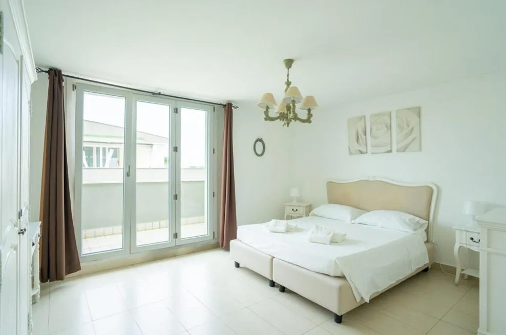 Balcony/Terrace, Bed in Isa Residence Fiumicino Airport