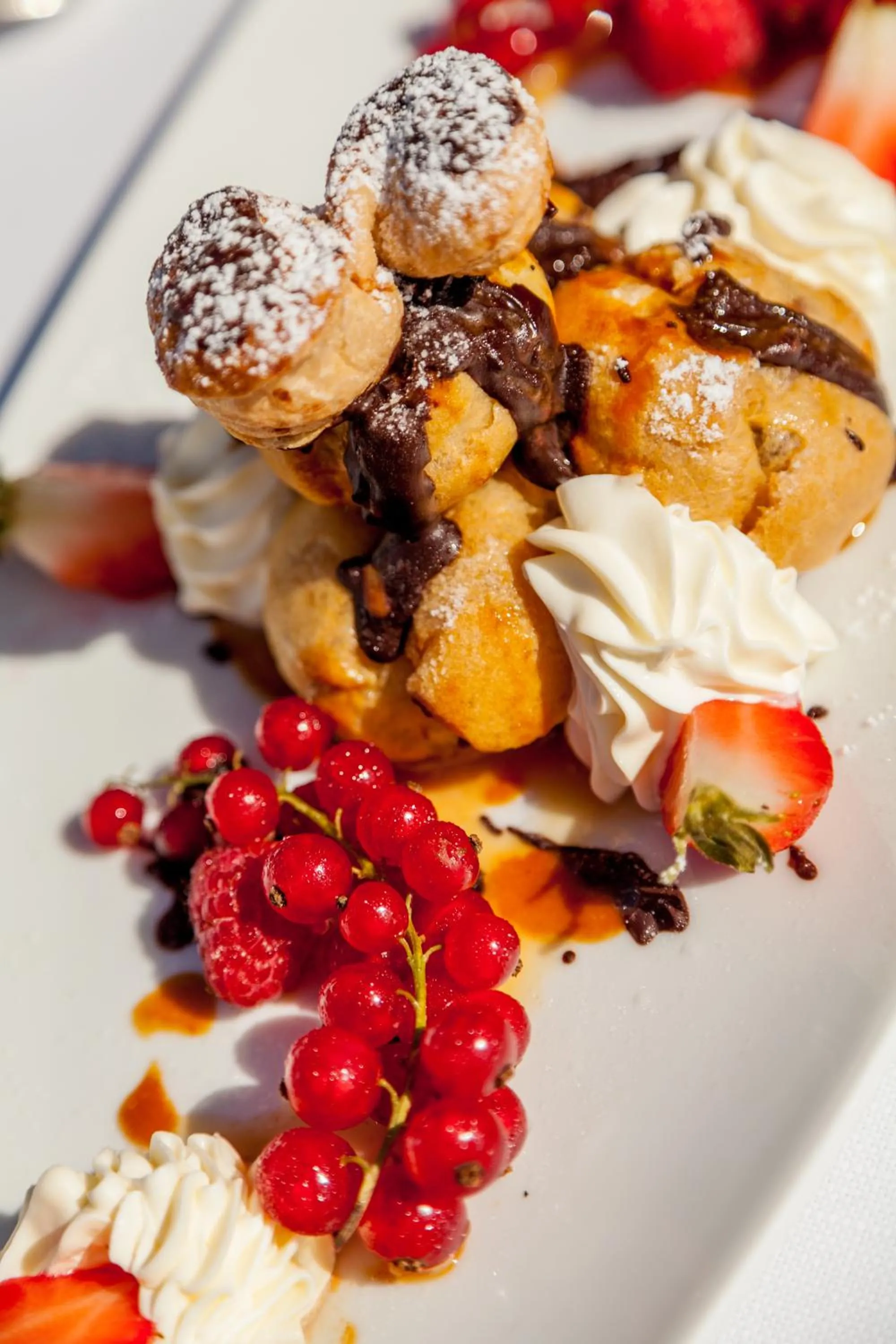 Restaurant/places to eat in Hotel Sporting