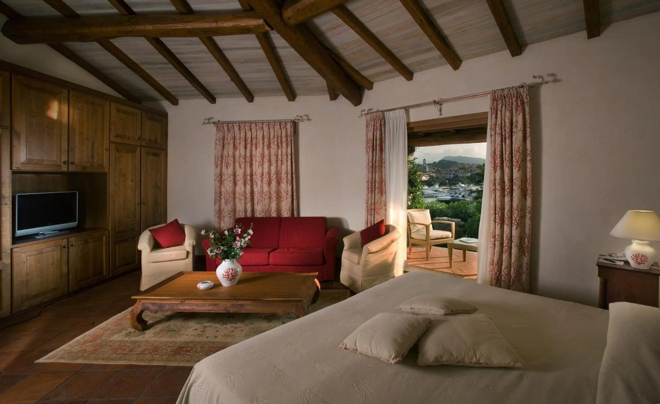 Balcony/Terrace, Bed in Hotel Sporting