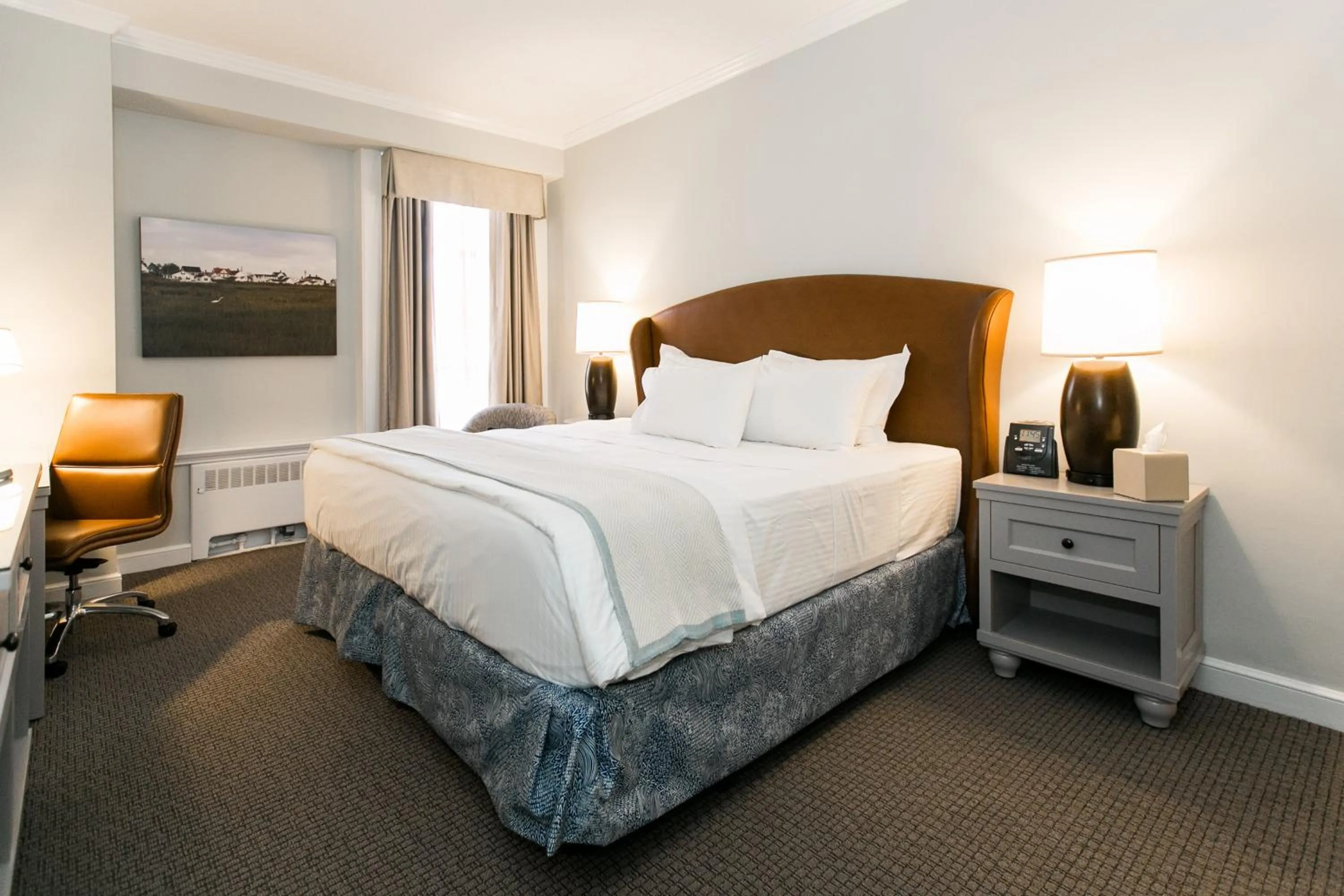 Bed in The Tidewater Inn