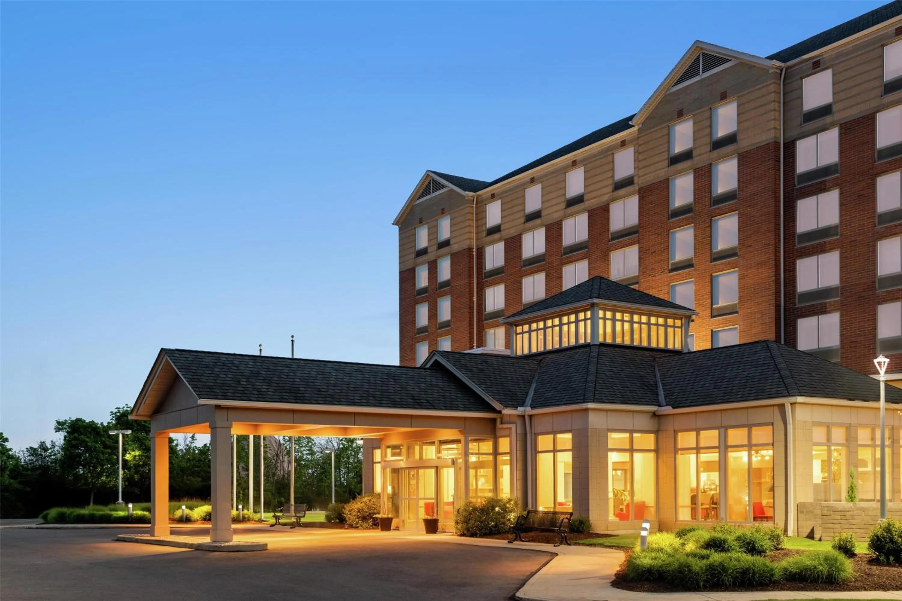 Property building in Hilton Garden Inn Cleveland Airport