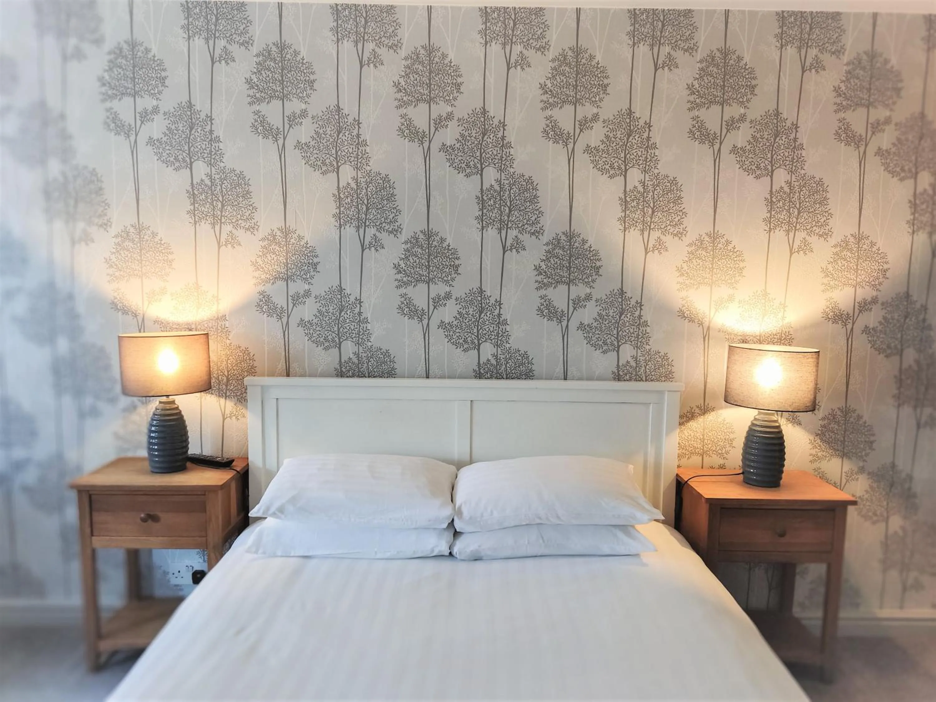 Bed in Woodcote Hotel