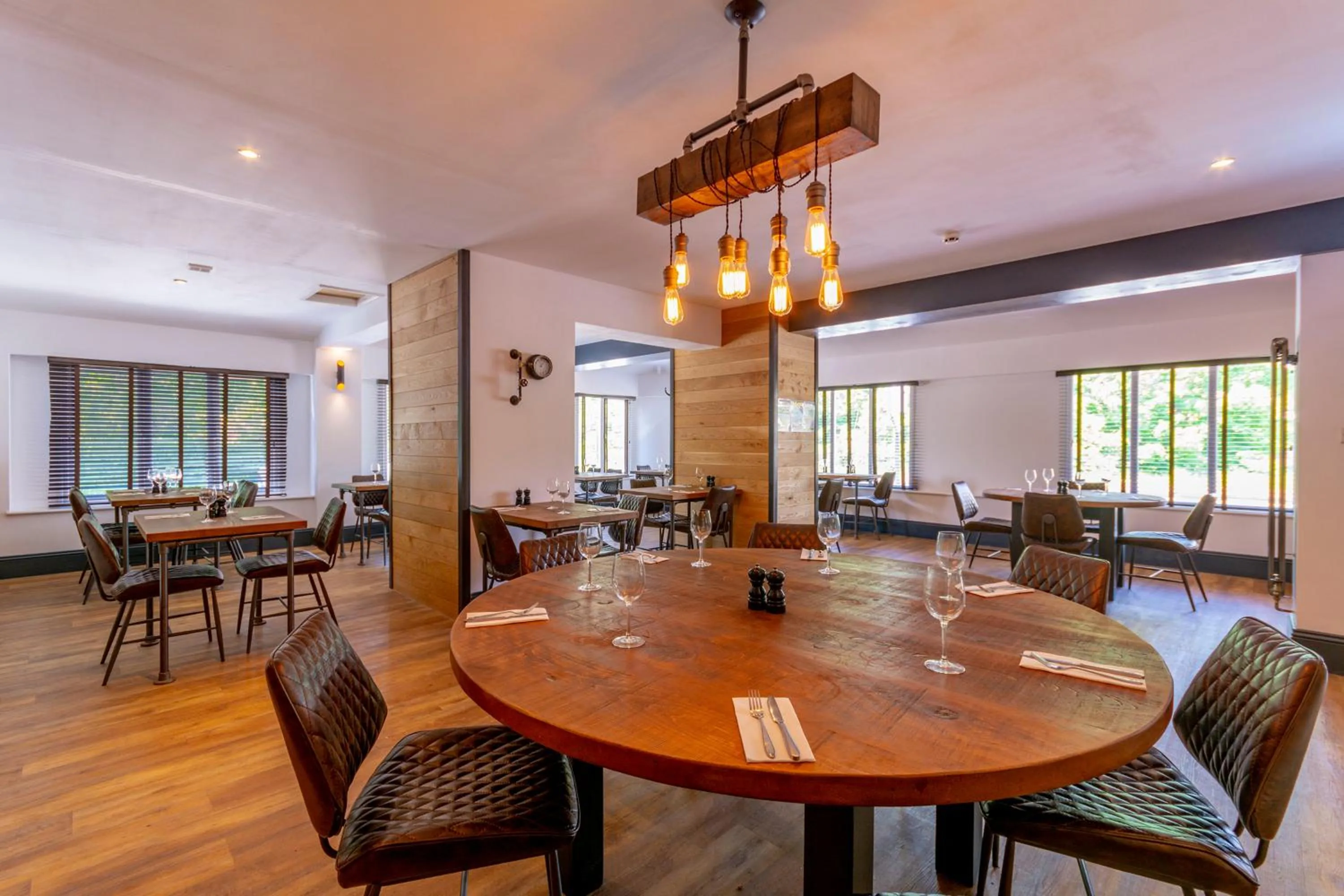 Restaurant/places to eat in Woodcote Hotel