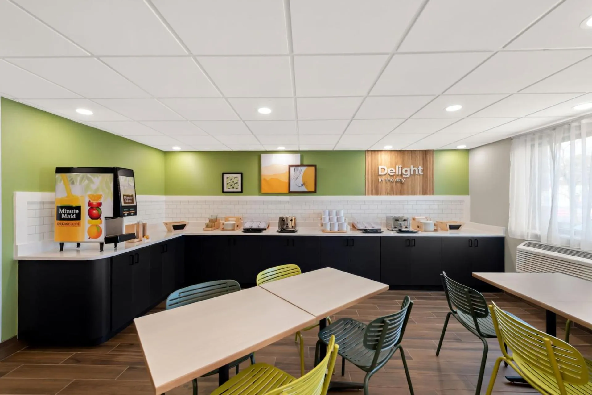 Breakfast in Spark by Hilton Norfolk