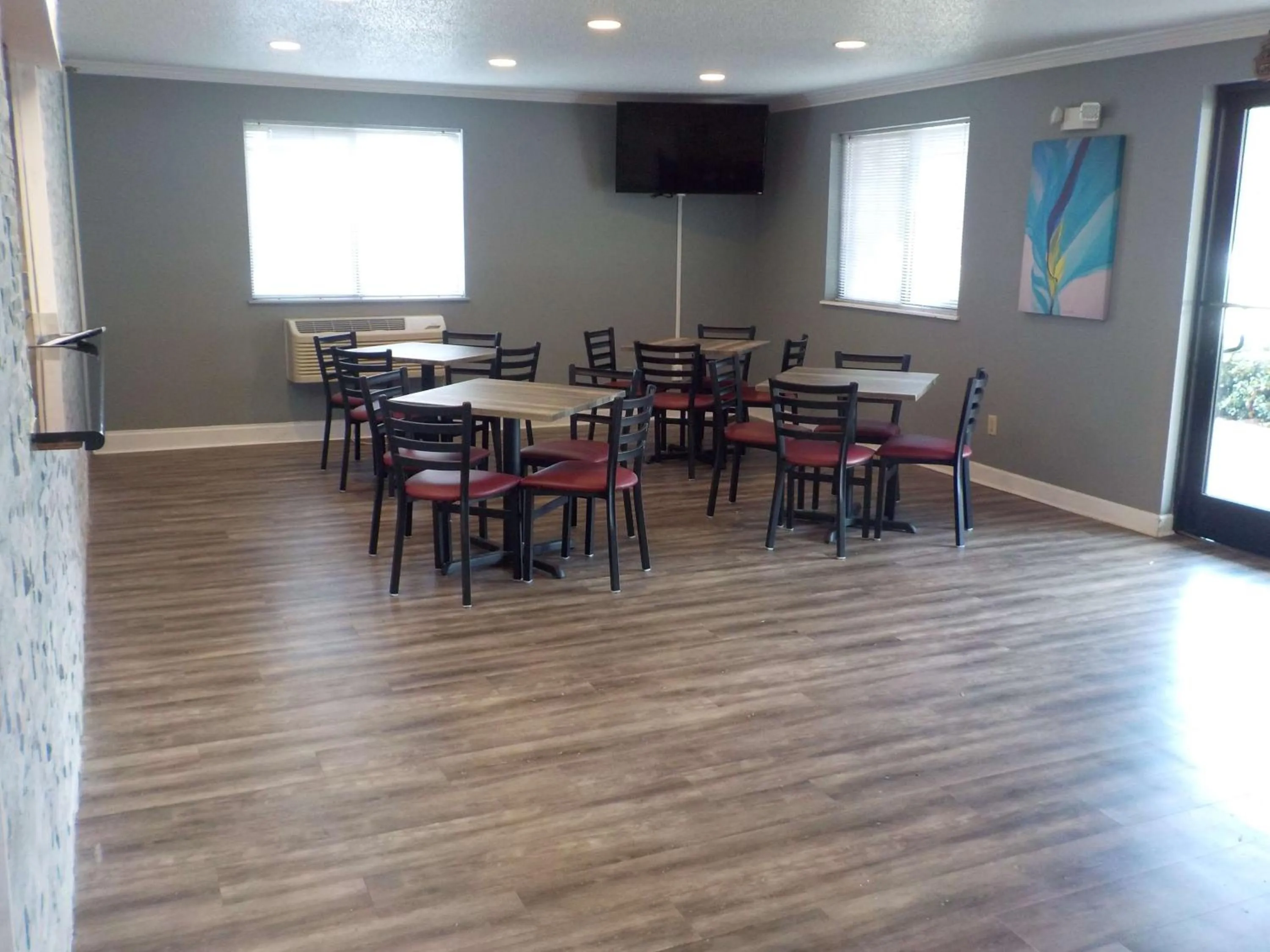 Lobby or reception, Restaurant/Places to Eat in Economy 7 Inn