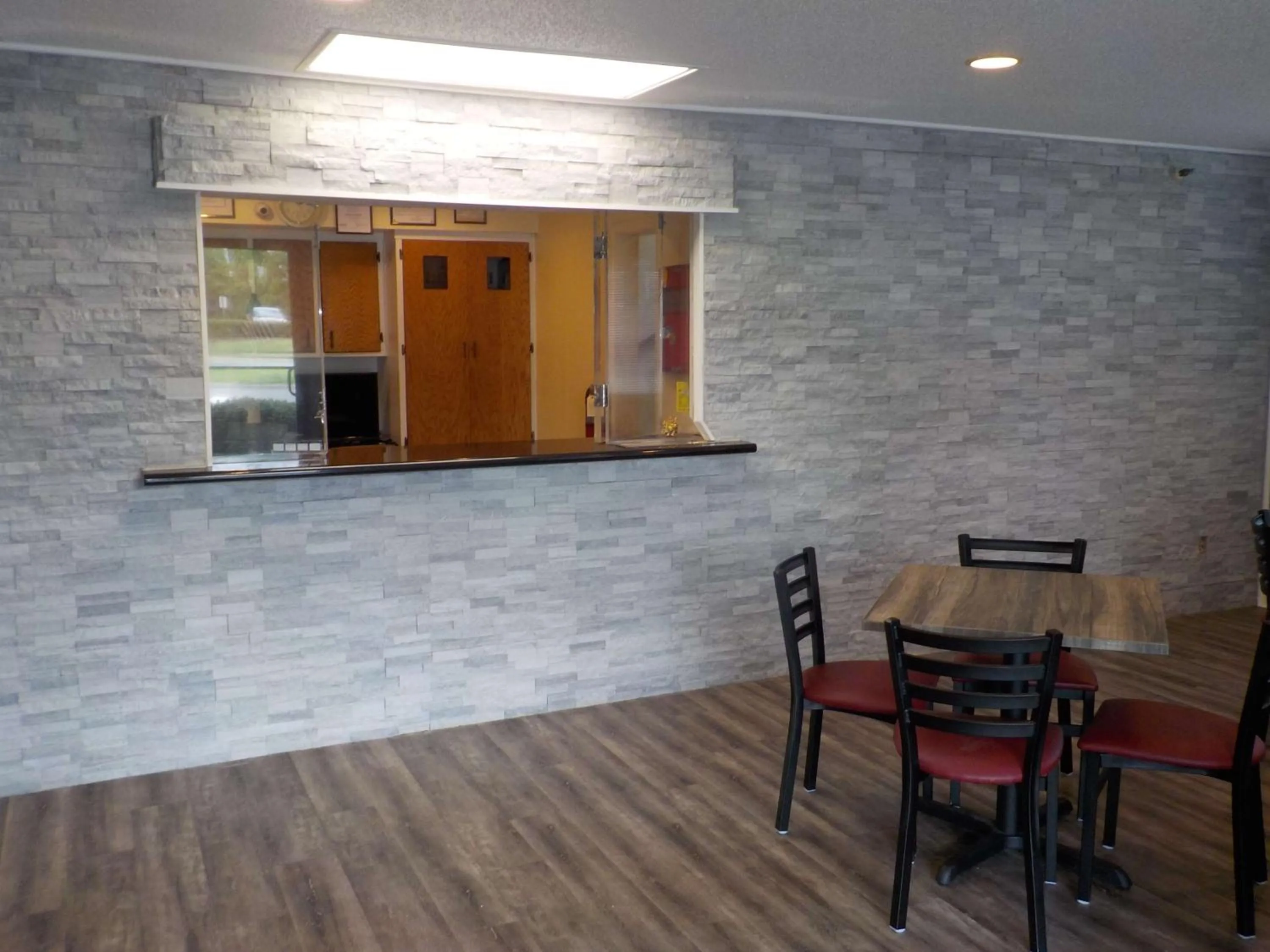 Lobby or reception in Economy 7 Inn