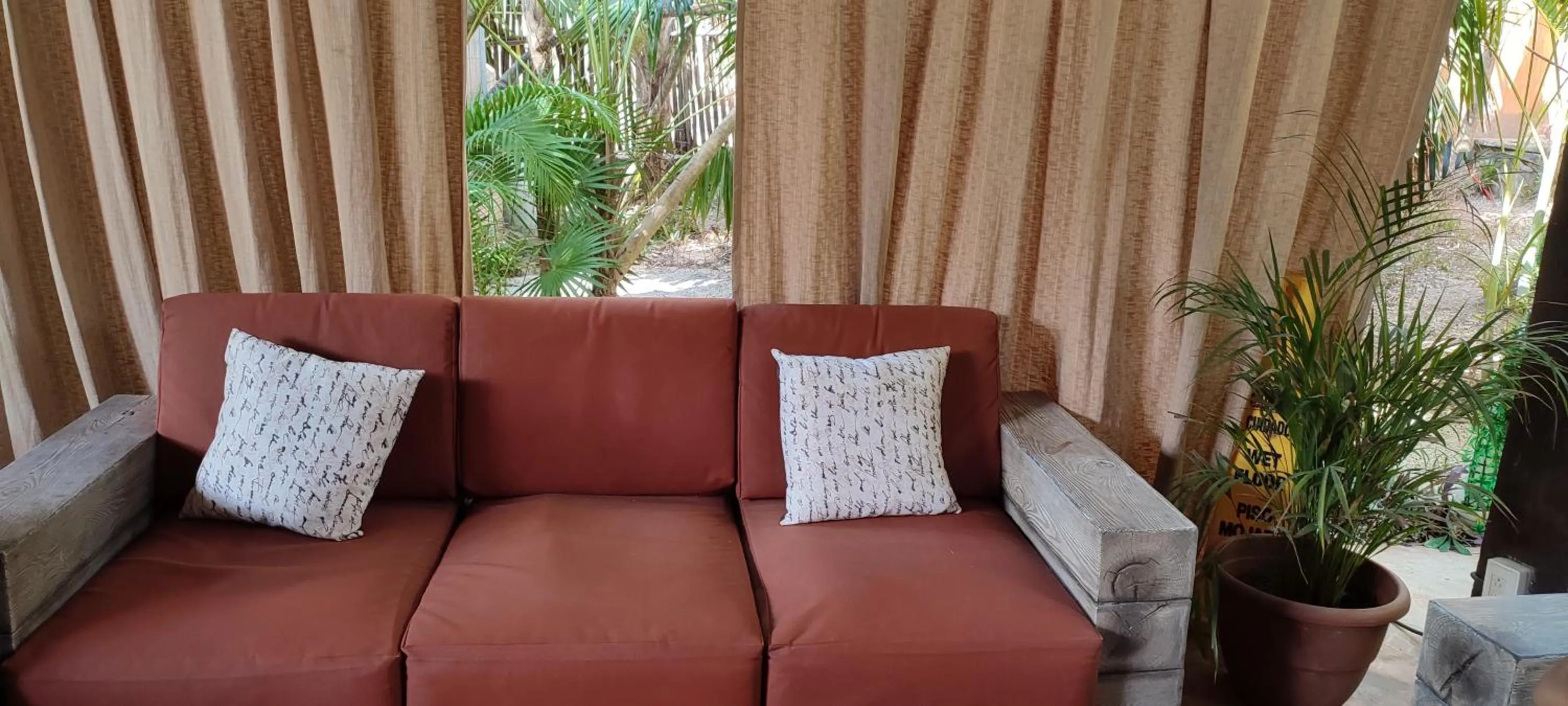 Lobby or reception in Villa Las Estrellas Tulum - located at the party zone