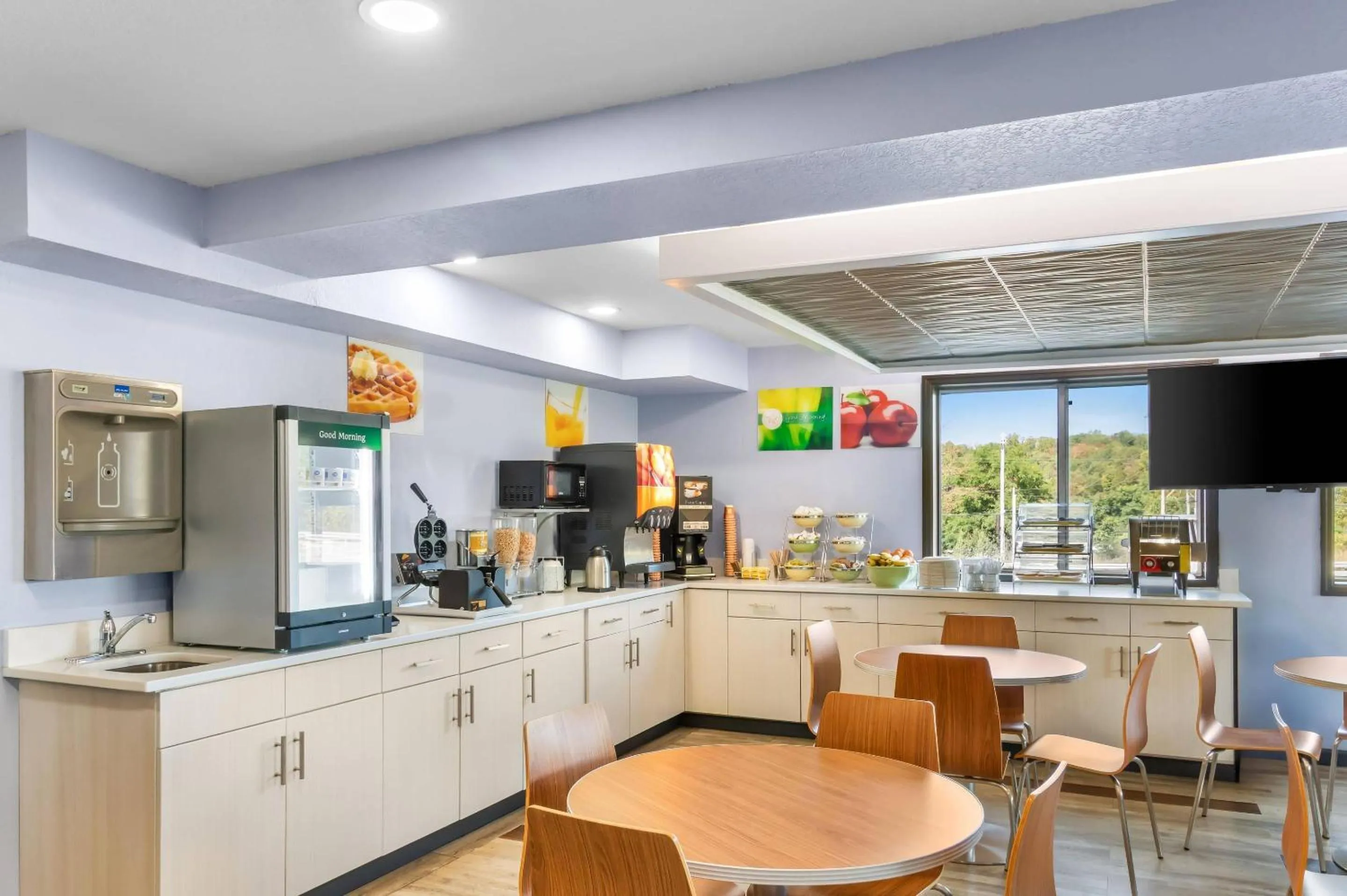 Breakfast in Quality Inn Johnstown