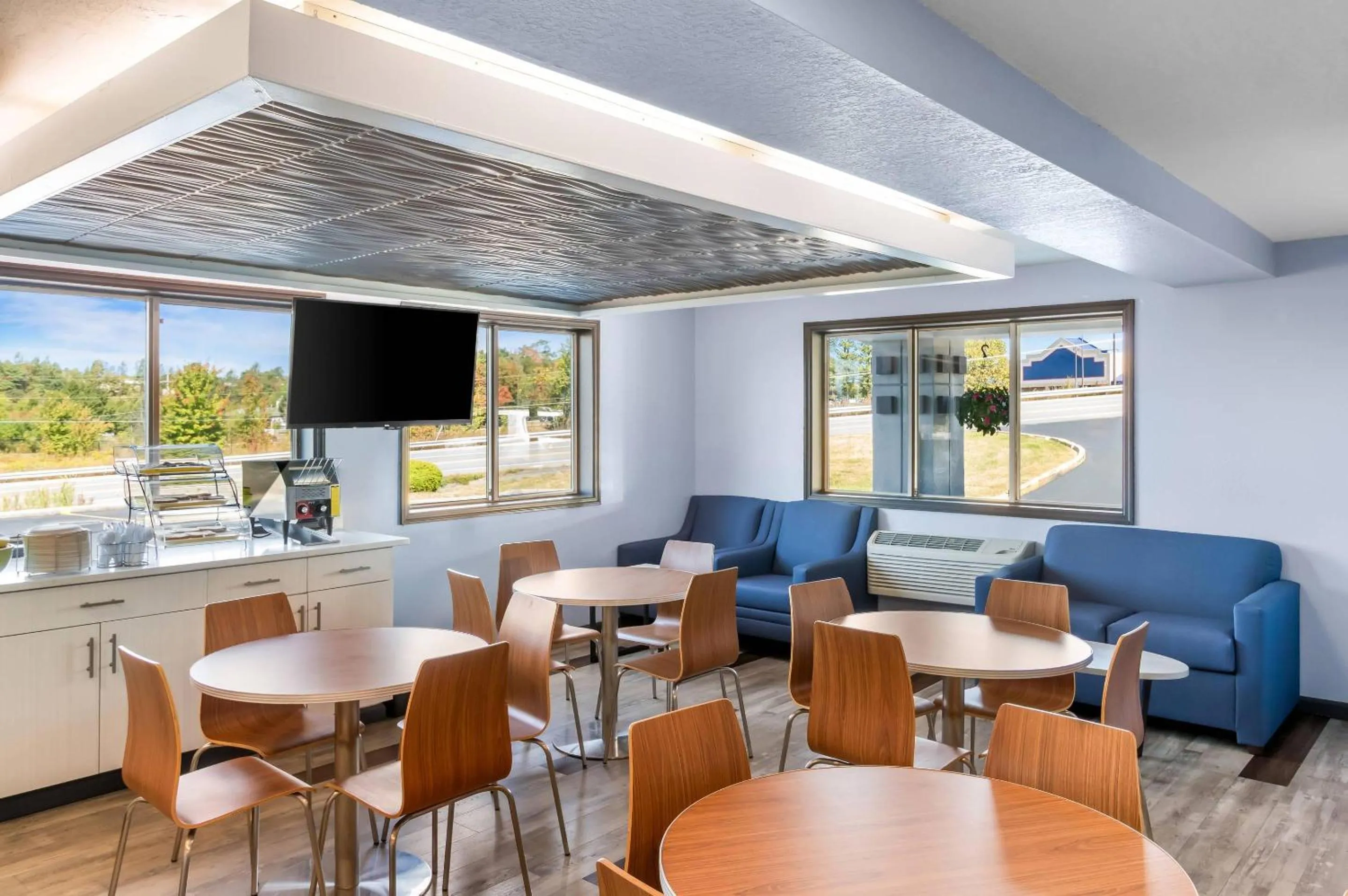 Lobby or reception in Quality Inn Johnstown