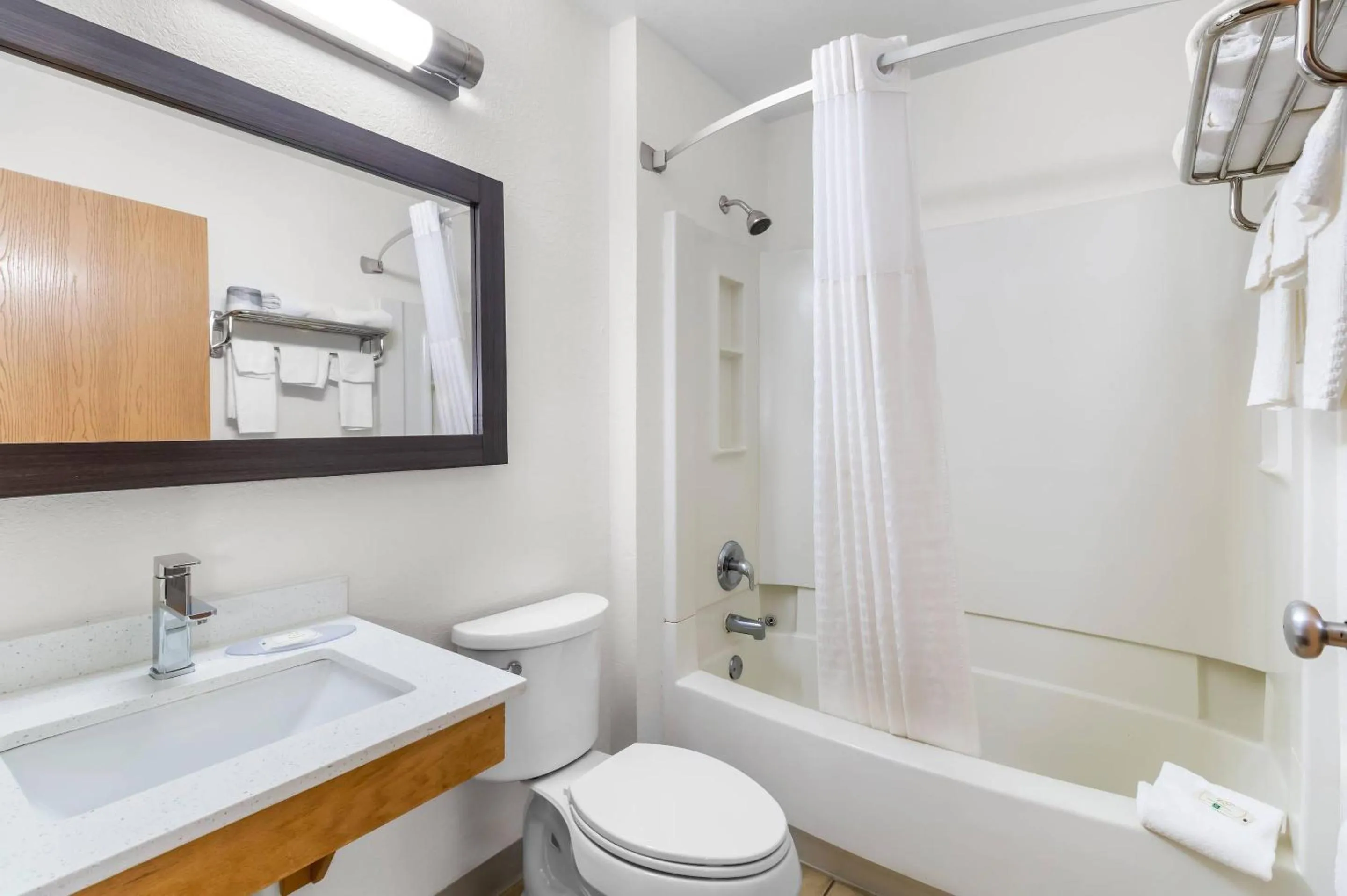 Bedroom in Quality Inn Johnstown