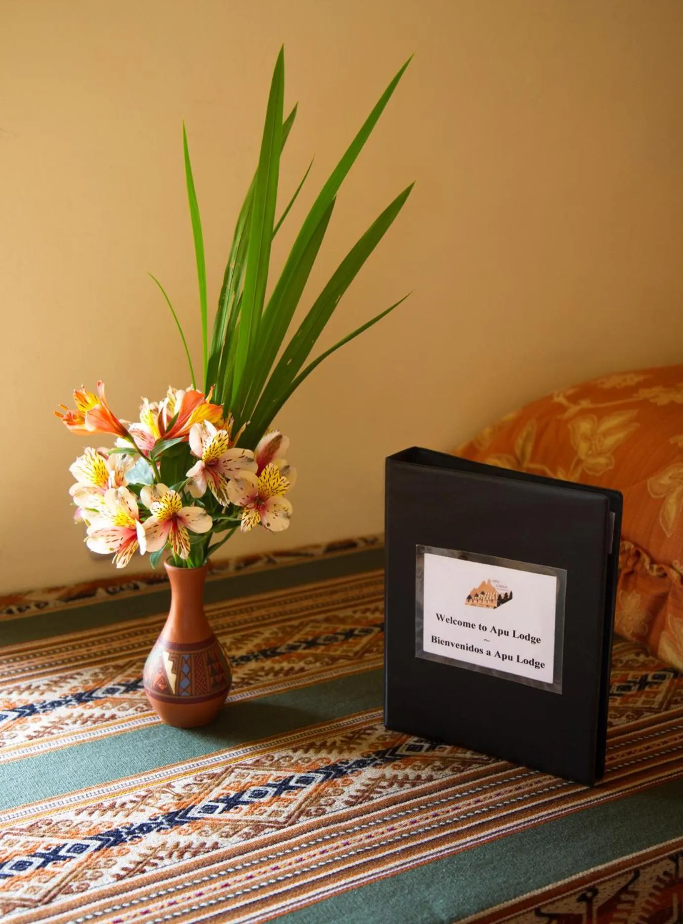 Decorative detail in Apu Lodge