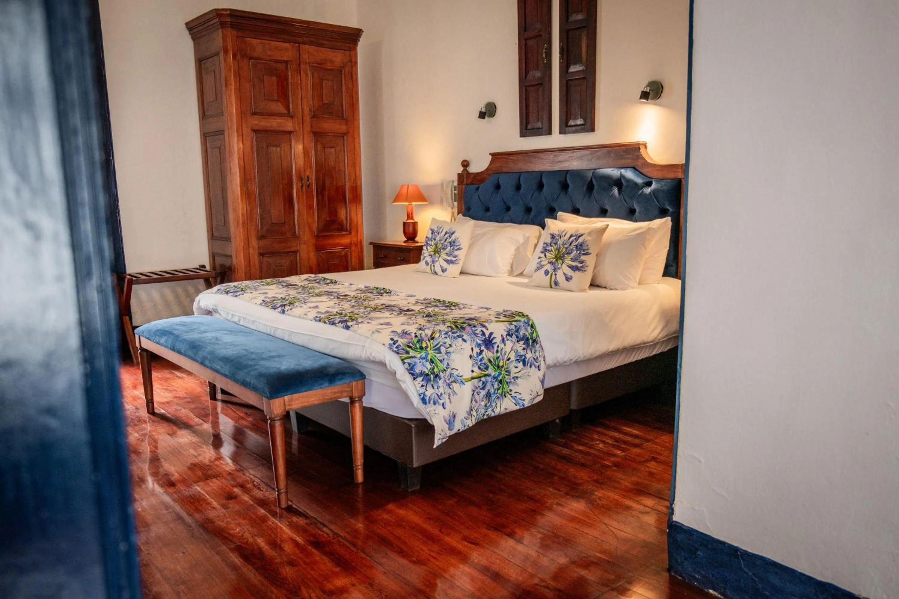 Bed in Hostería Hacienda Pinsaqui