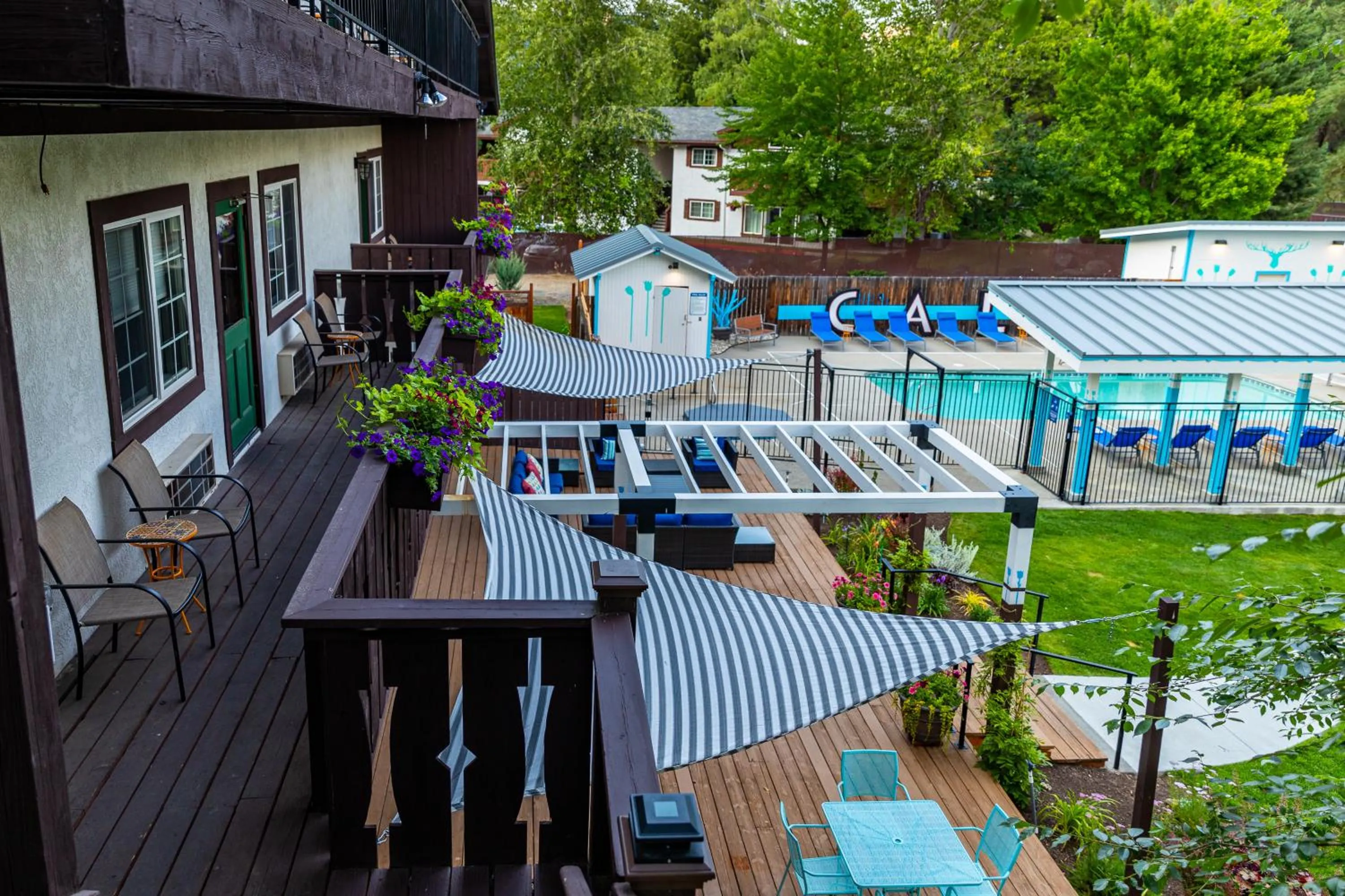 Patio in Blue Elk Inn