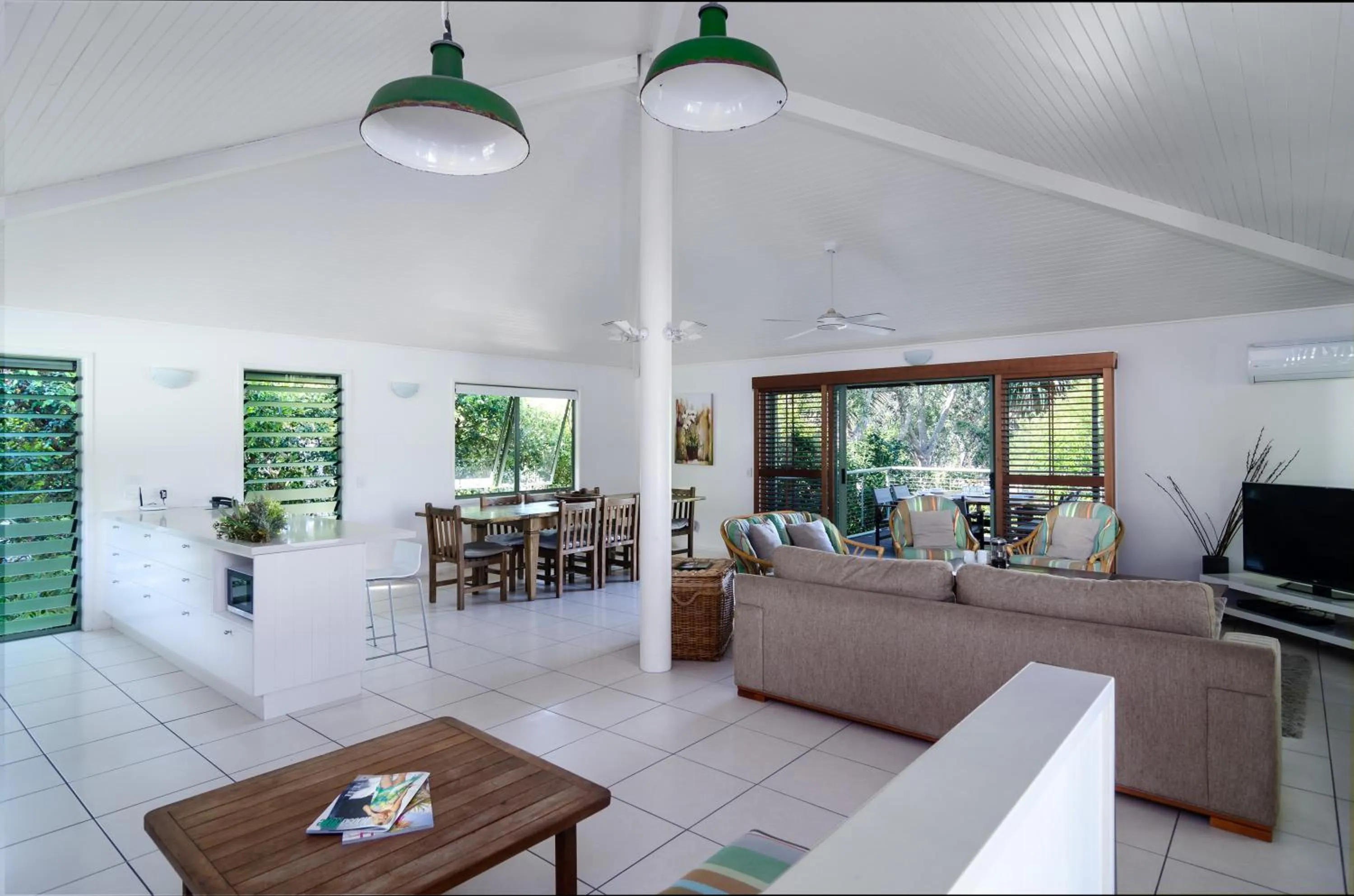 Dining area in The Retreat Beach Houses