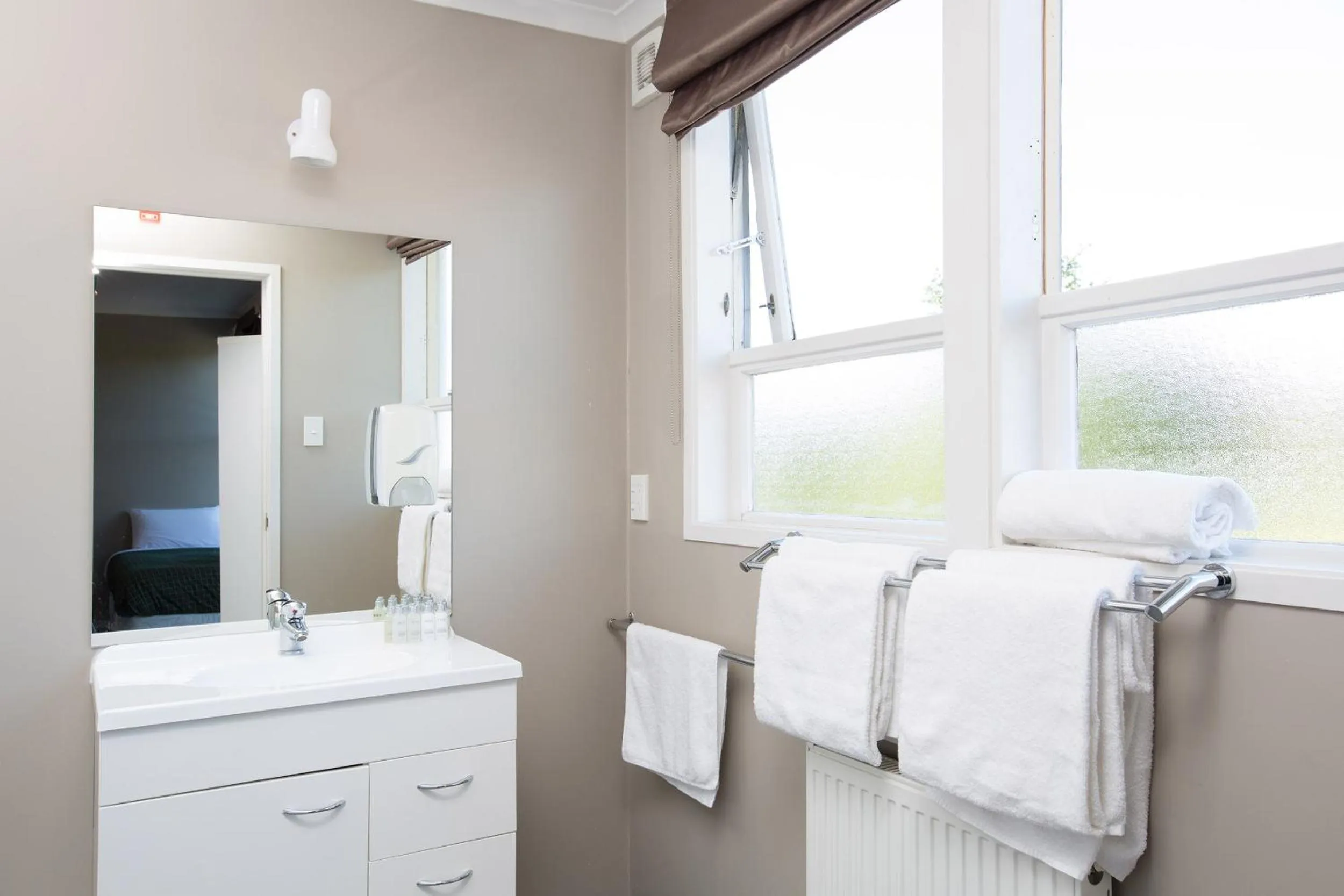 Bathroom in LKNZ Lodge & Cafe