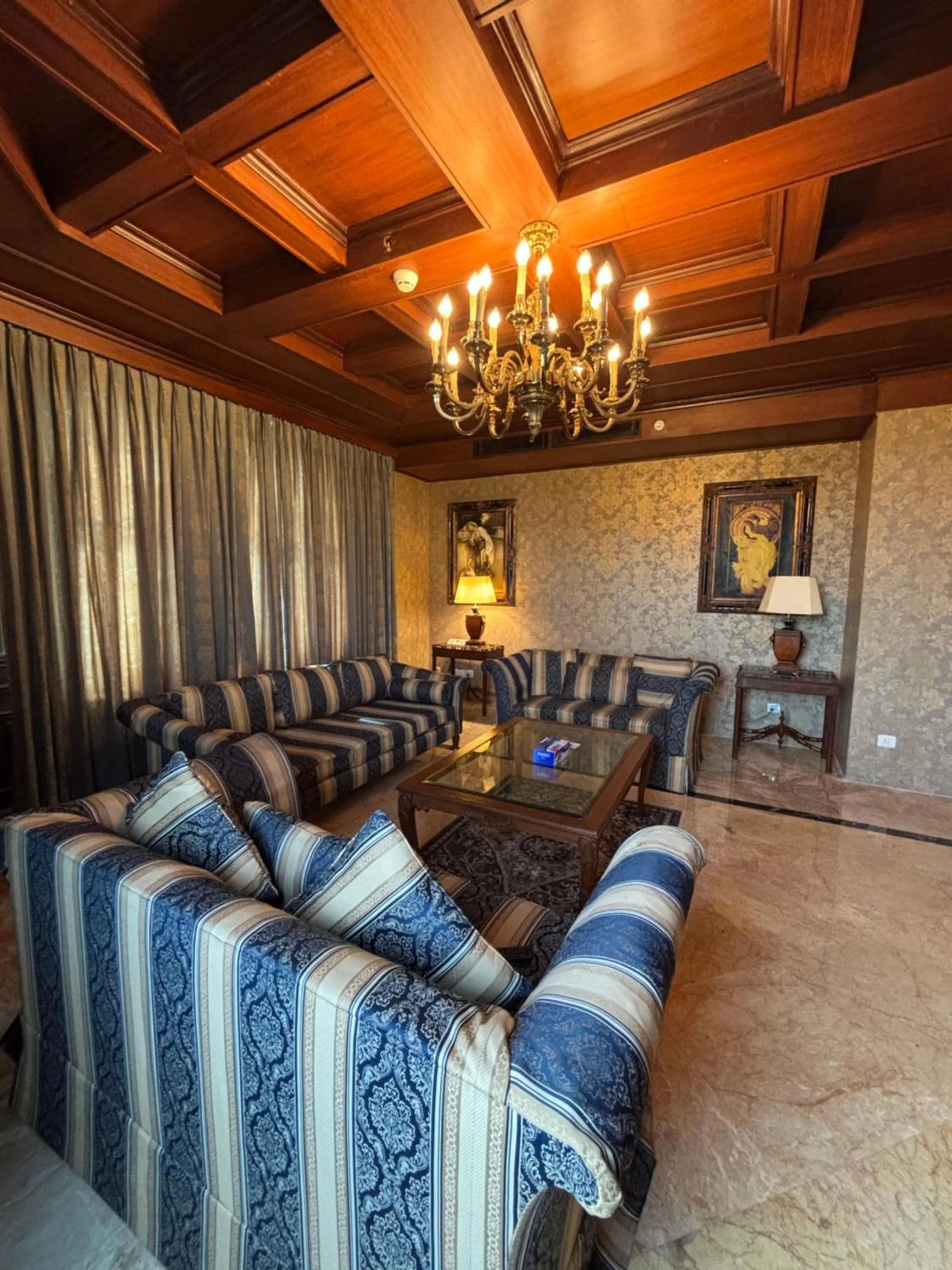 Living room in Le Royal Meridien Chennai