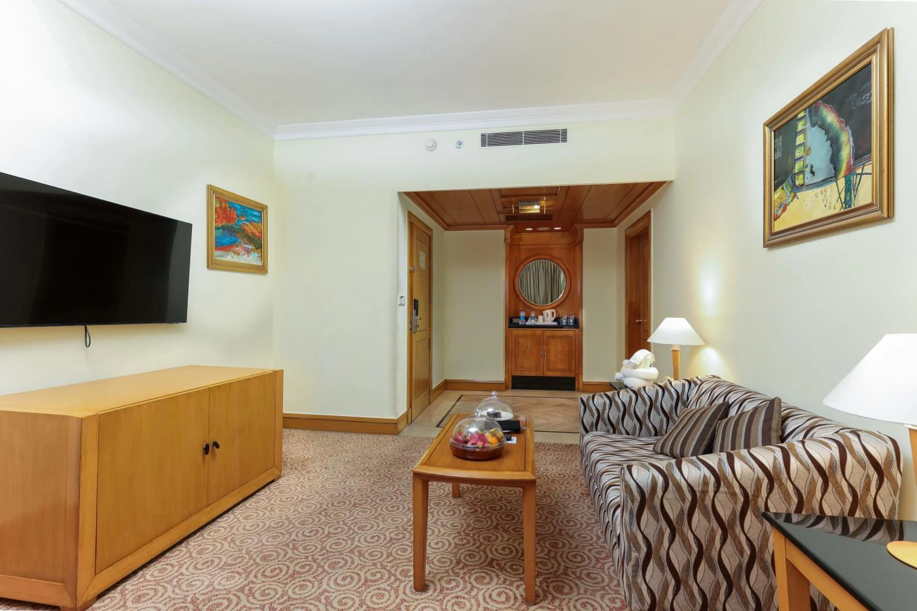 Living room in Le Royal Meridien Chennai