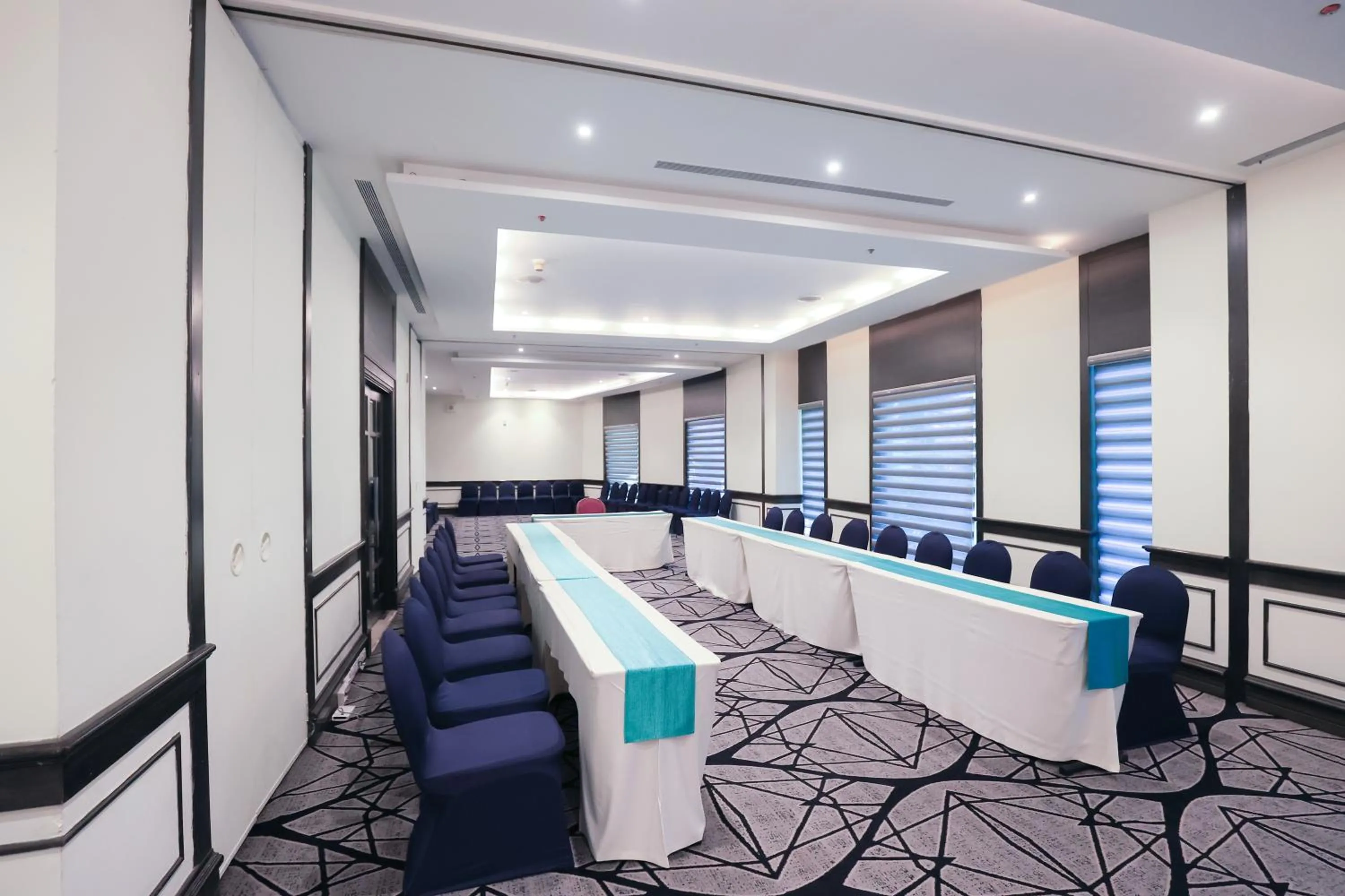 Meeting/conference room in Le Royal Meridien Chennai