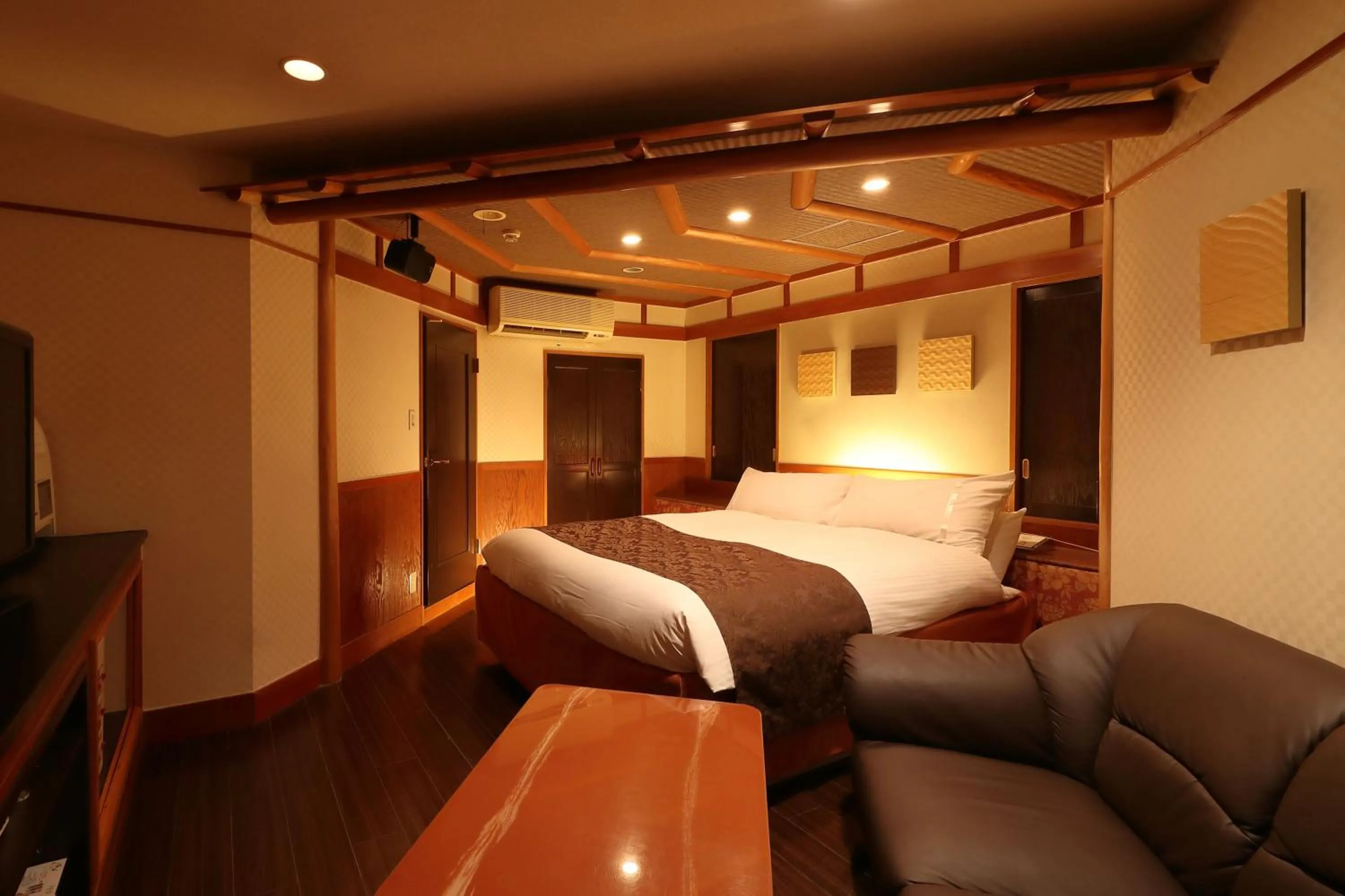 Photo of the whole room, Bed in Hotel Fine Garden Okayama I