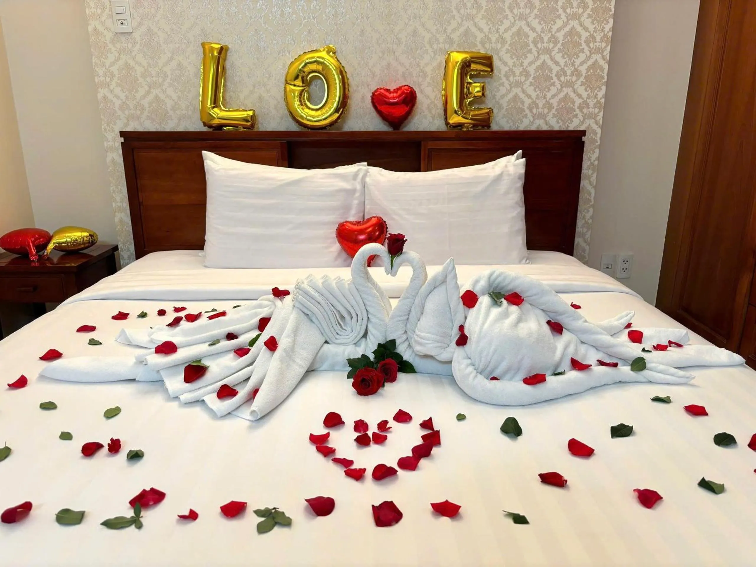 Bed in Ben Thanh Retreats Hotel