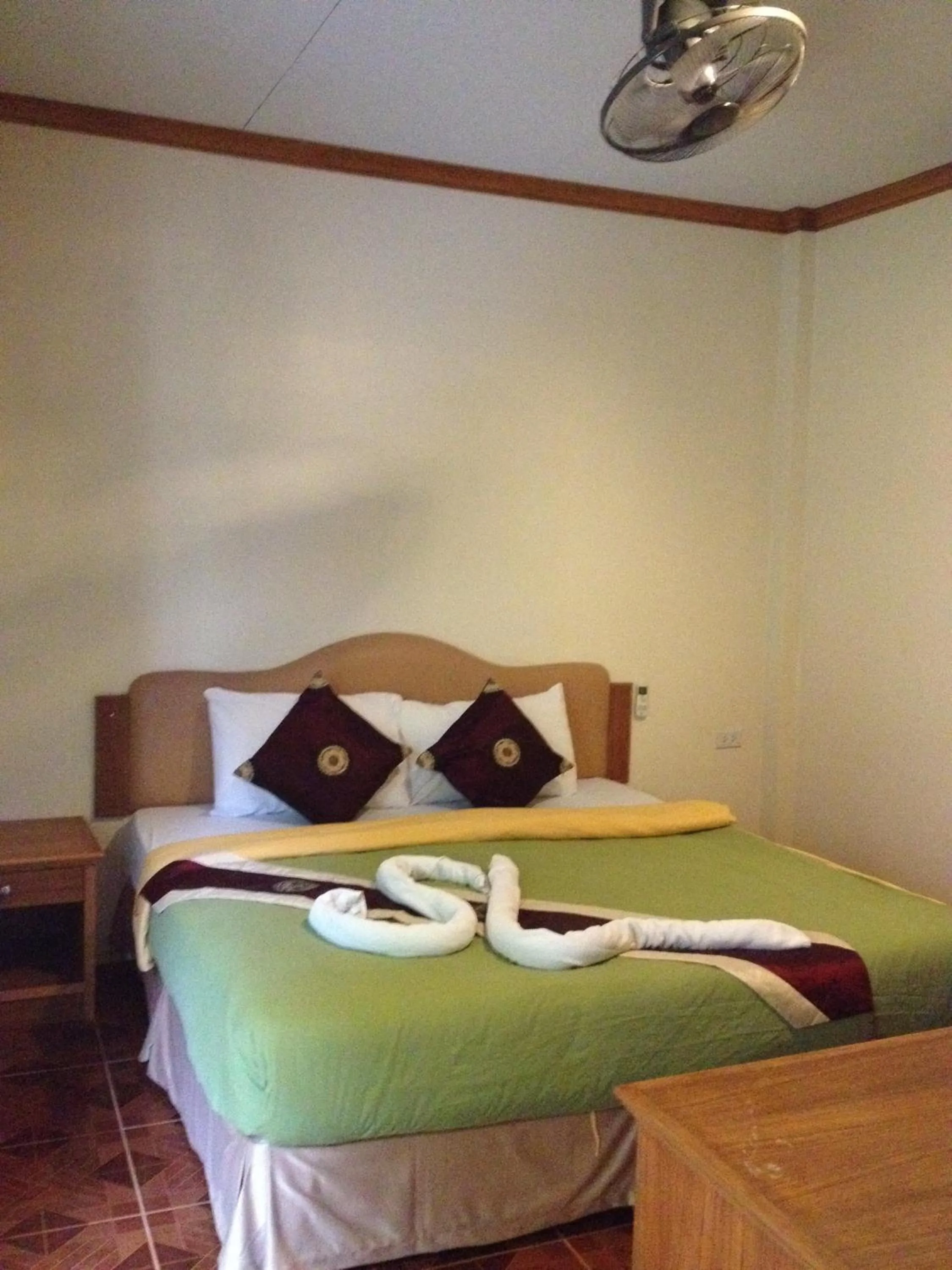 Photo of the whole room, Bed in Starlight Resort Koh Phangan