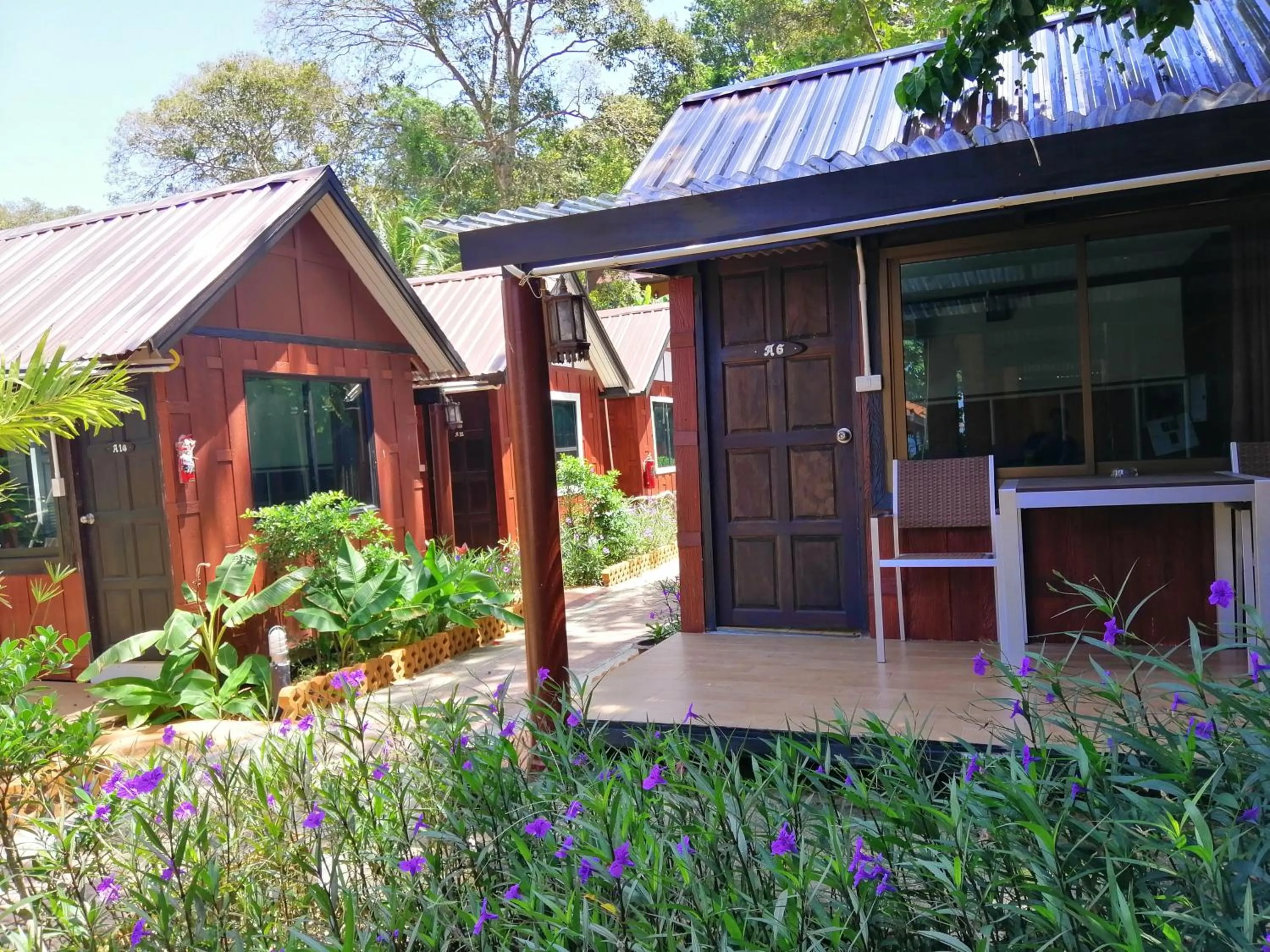 Property building in Phi Phi Long Beach Bungalow ( Had Yao)